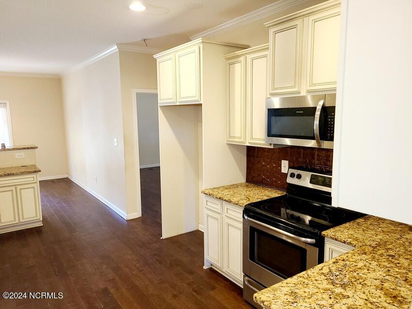 1203 Homer Drive Property Photo 4