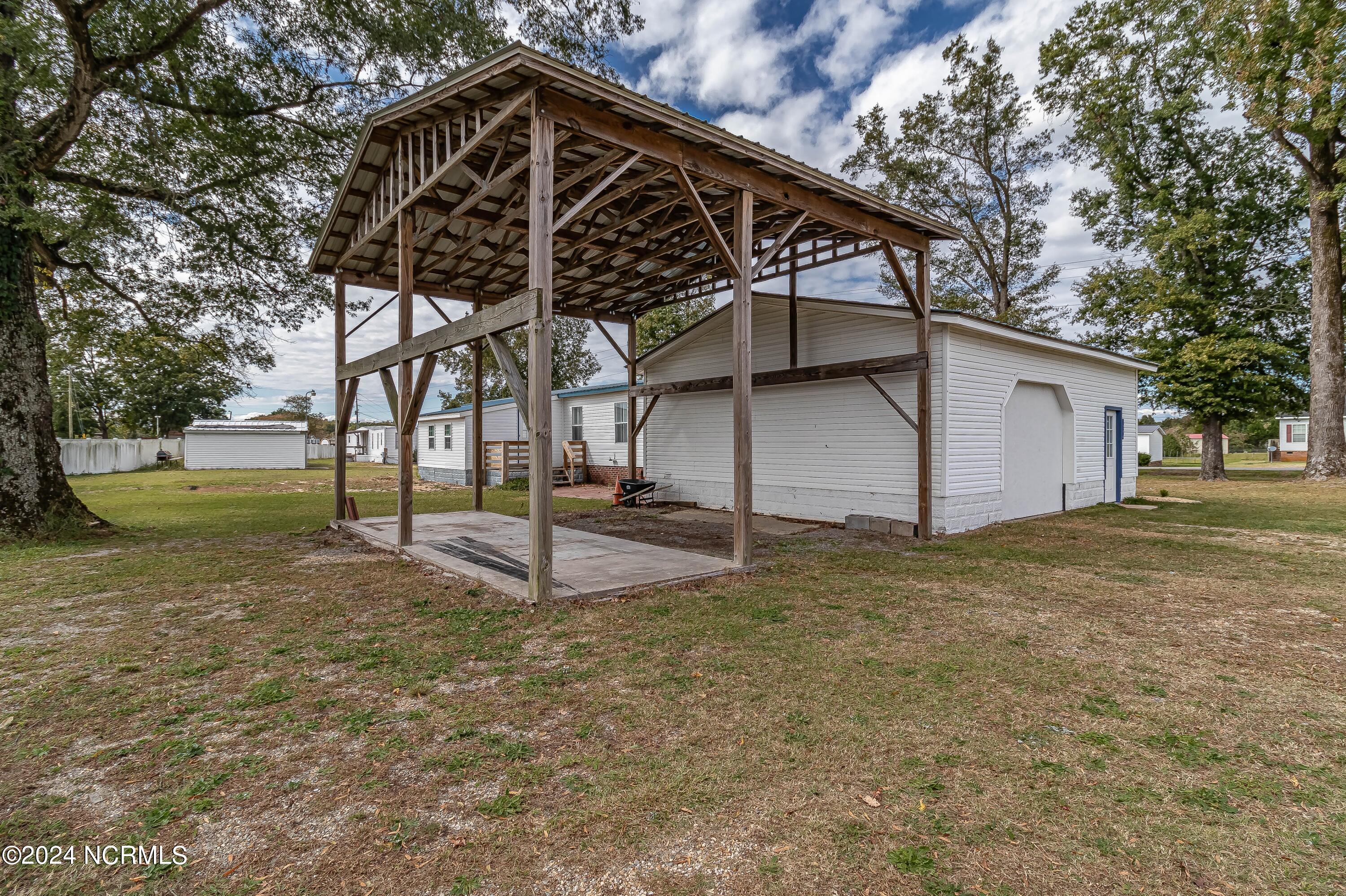 1594 Indian Springs Road Property Photo 10
