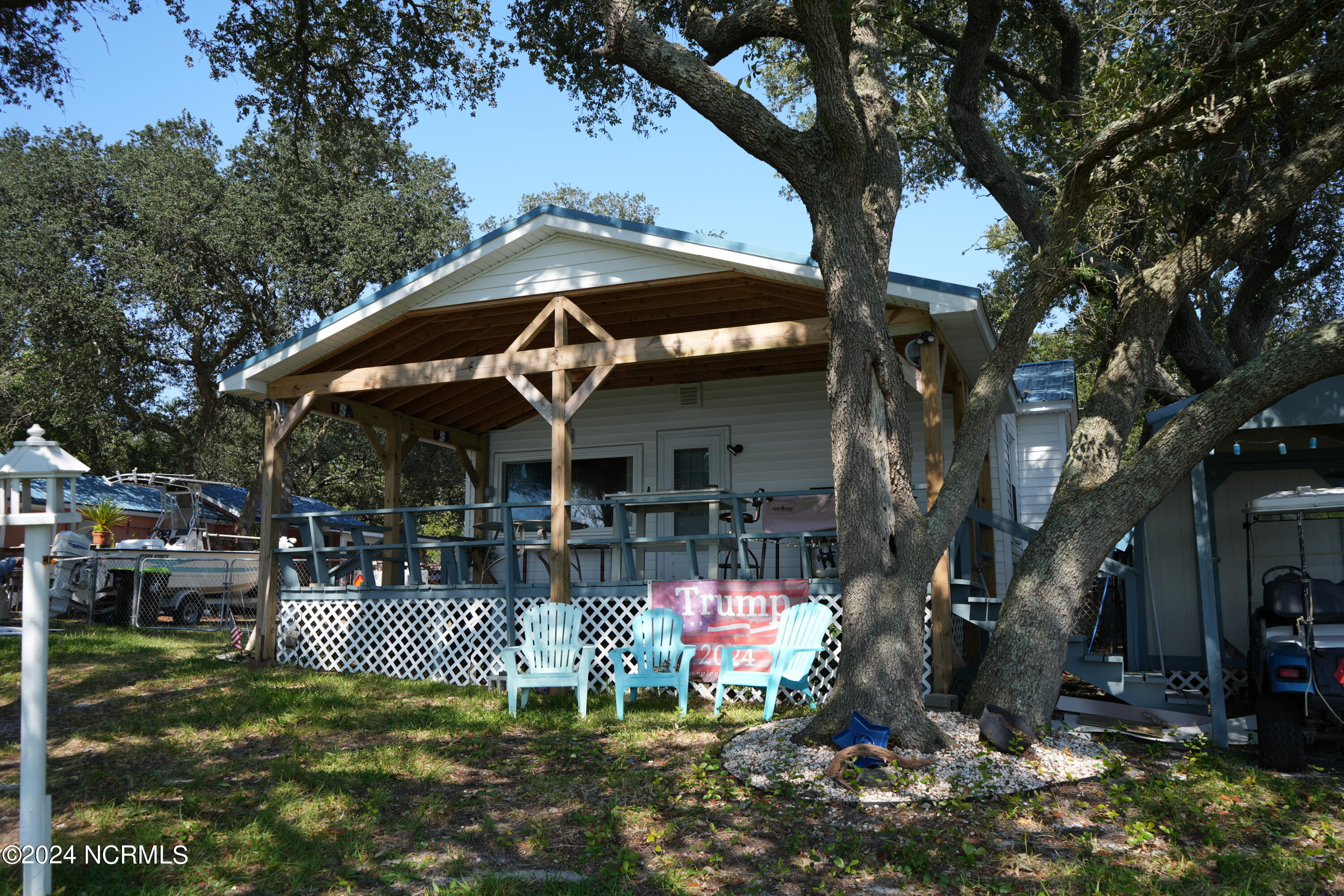 447 Lockwood Folly Road Property Photo 8