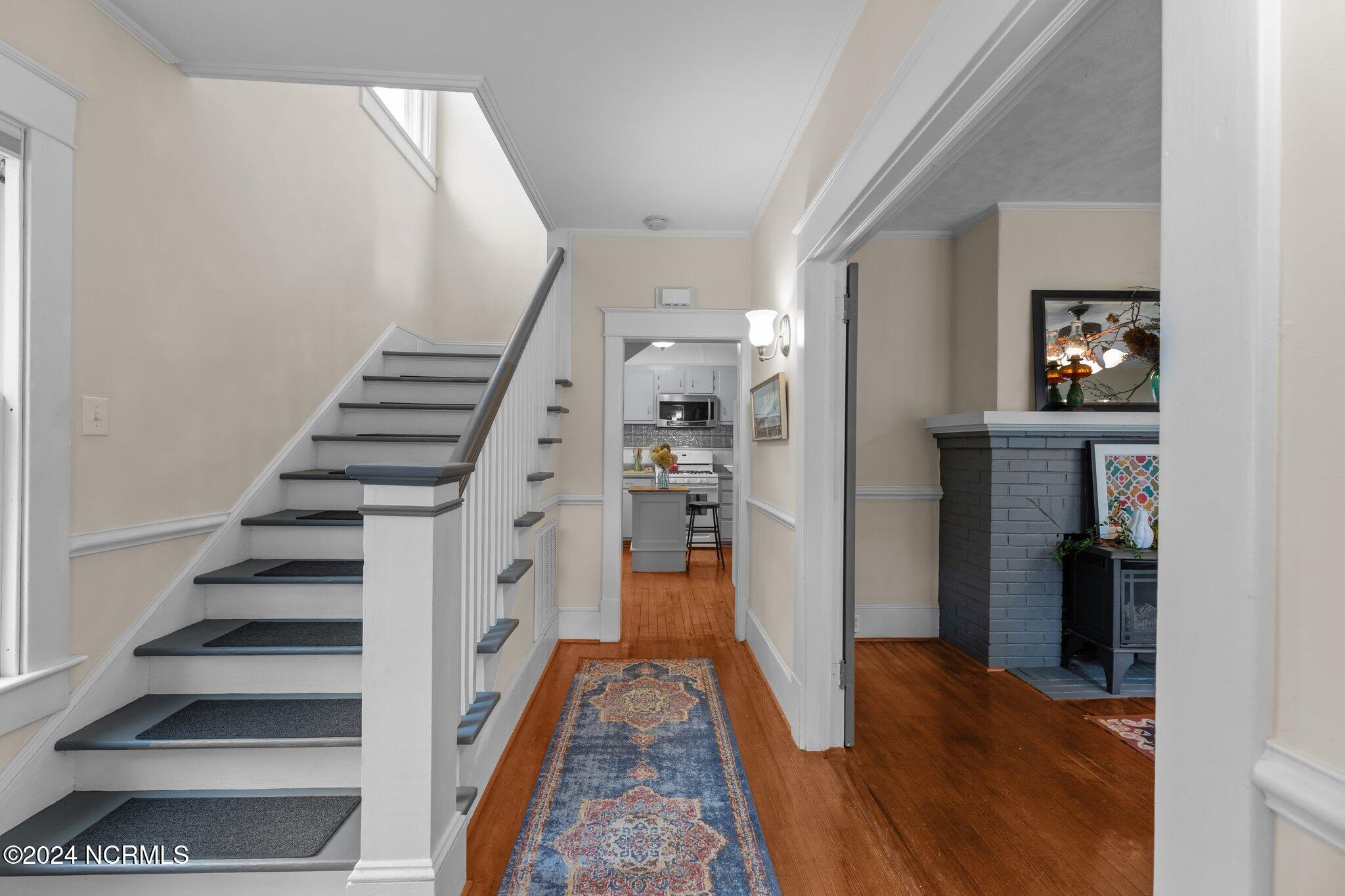 403 Avenue D Property Photo 3