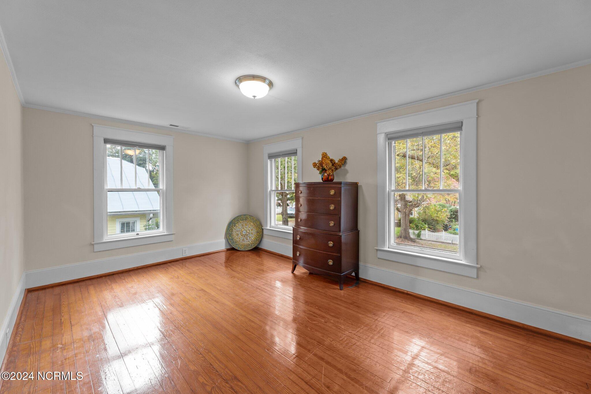 403 Avenue D Property Photo 18