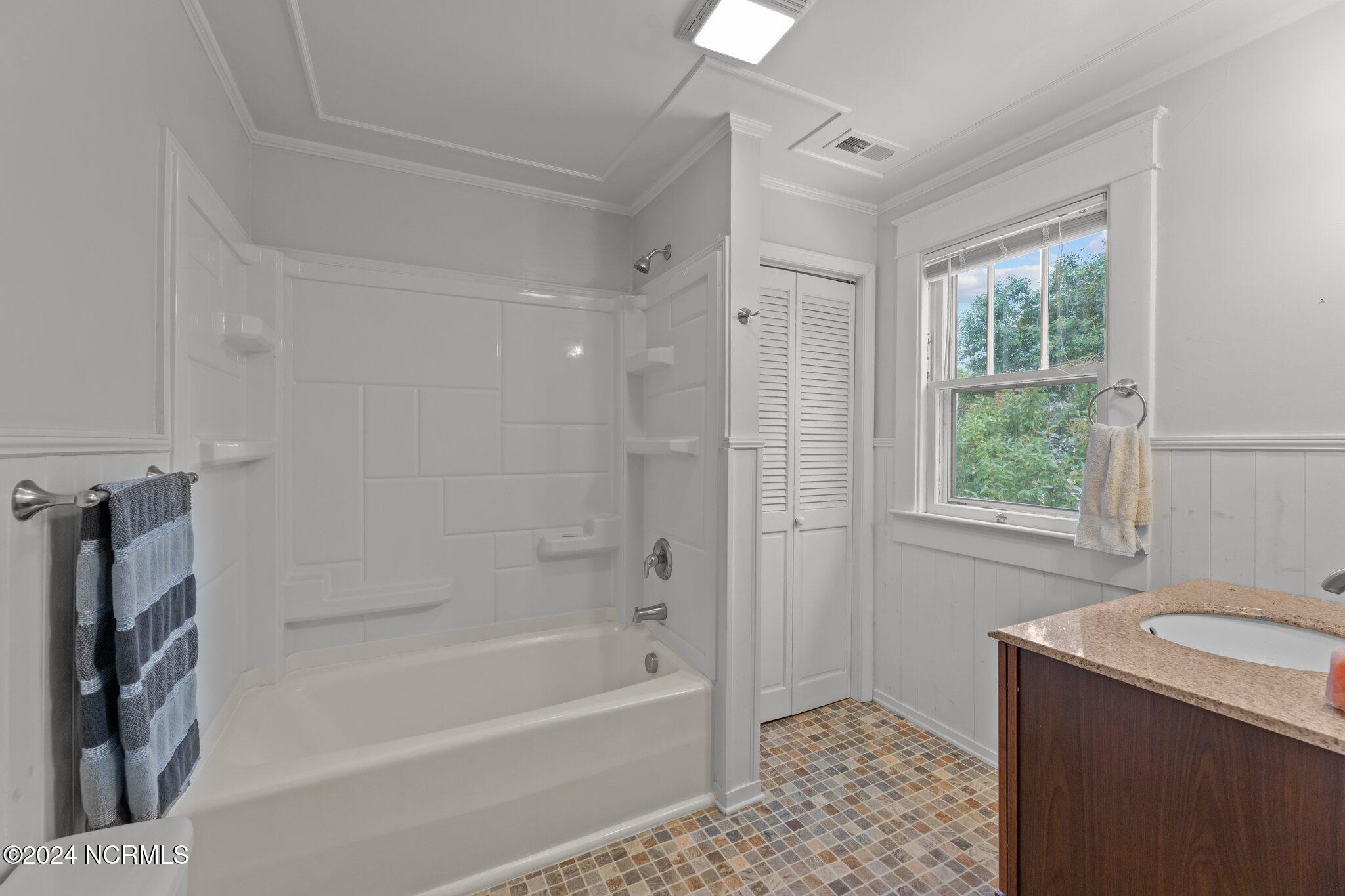 403 Avenue D Property Photo 21