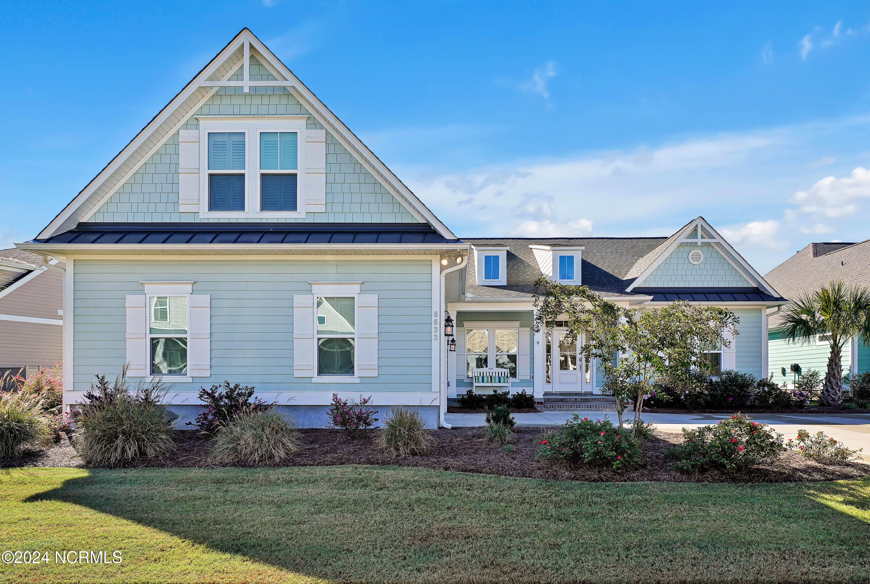 8633 Piney Hollow Court Property Photo 1
