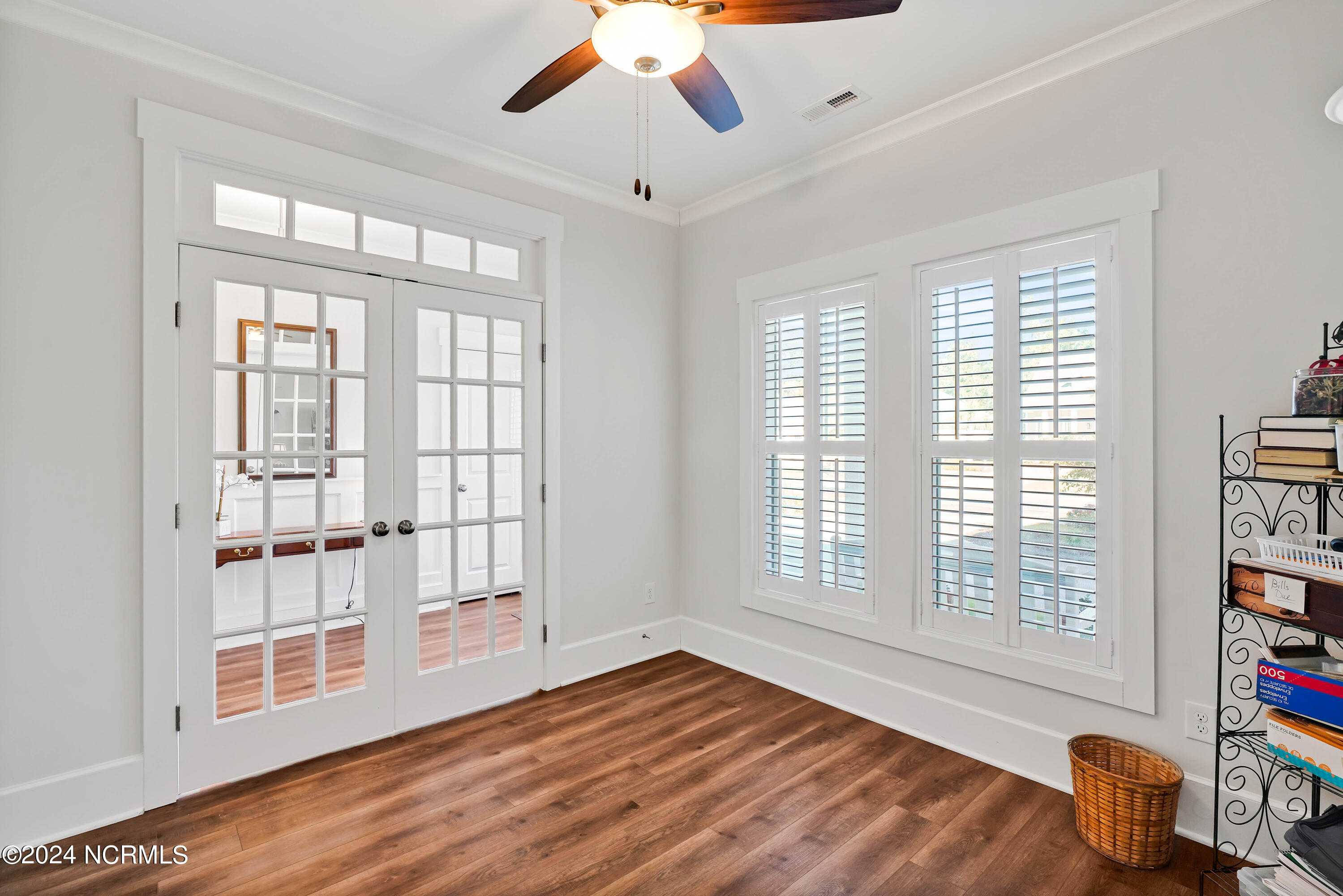 8633 Piney Hollow Court Property Photo 6