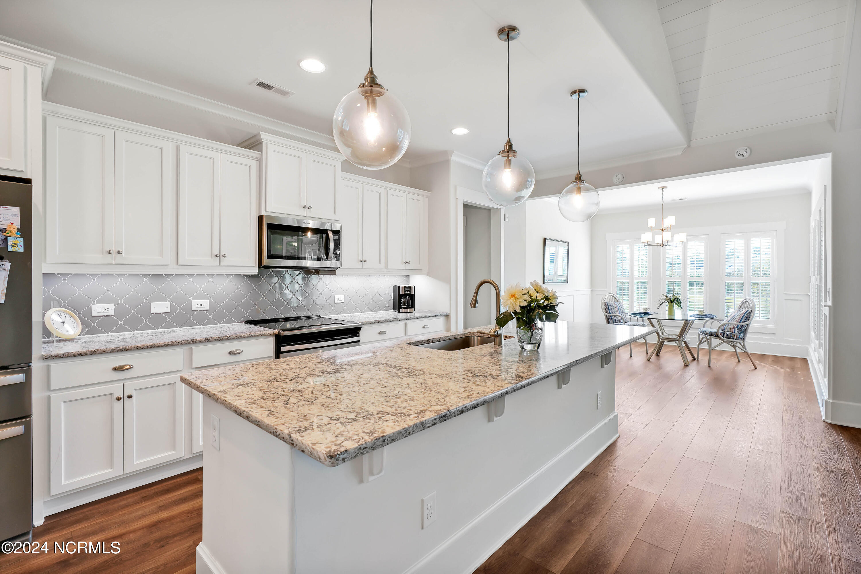 8633 Piney Hollow Court Property Photo 12