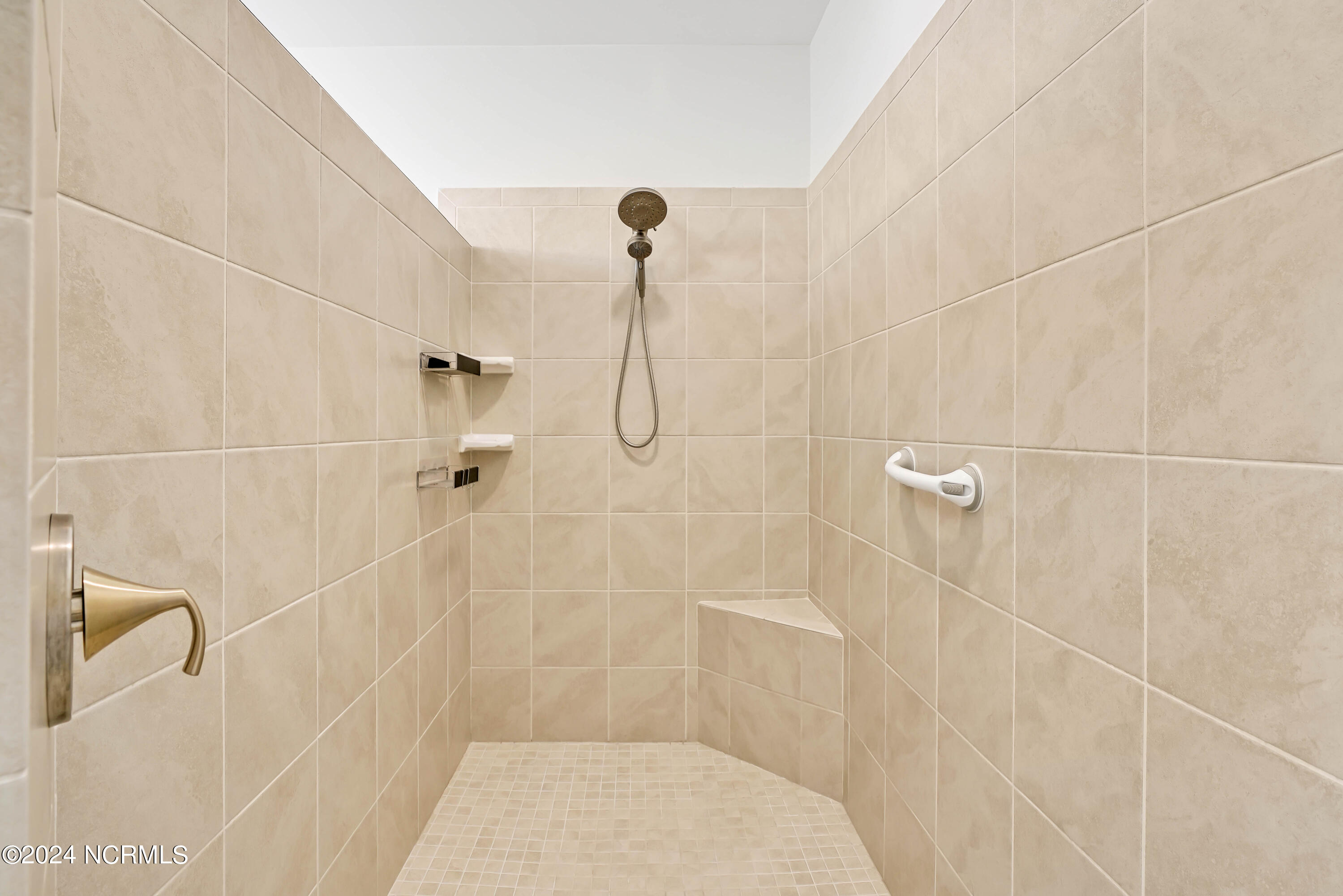 8633 Piney Hollow Court Property Photo 26