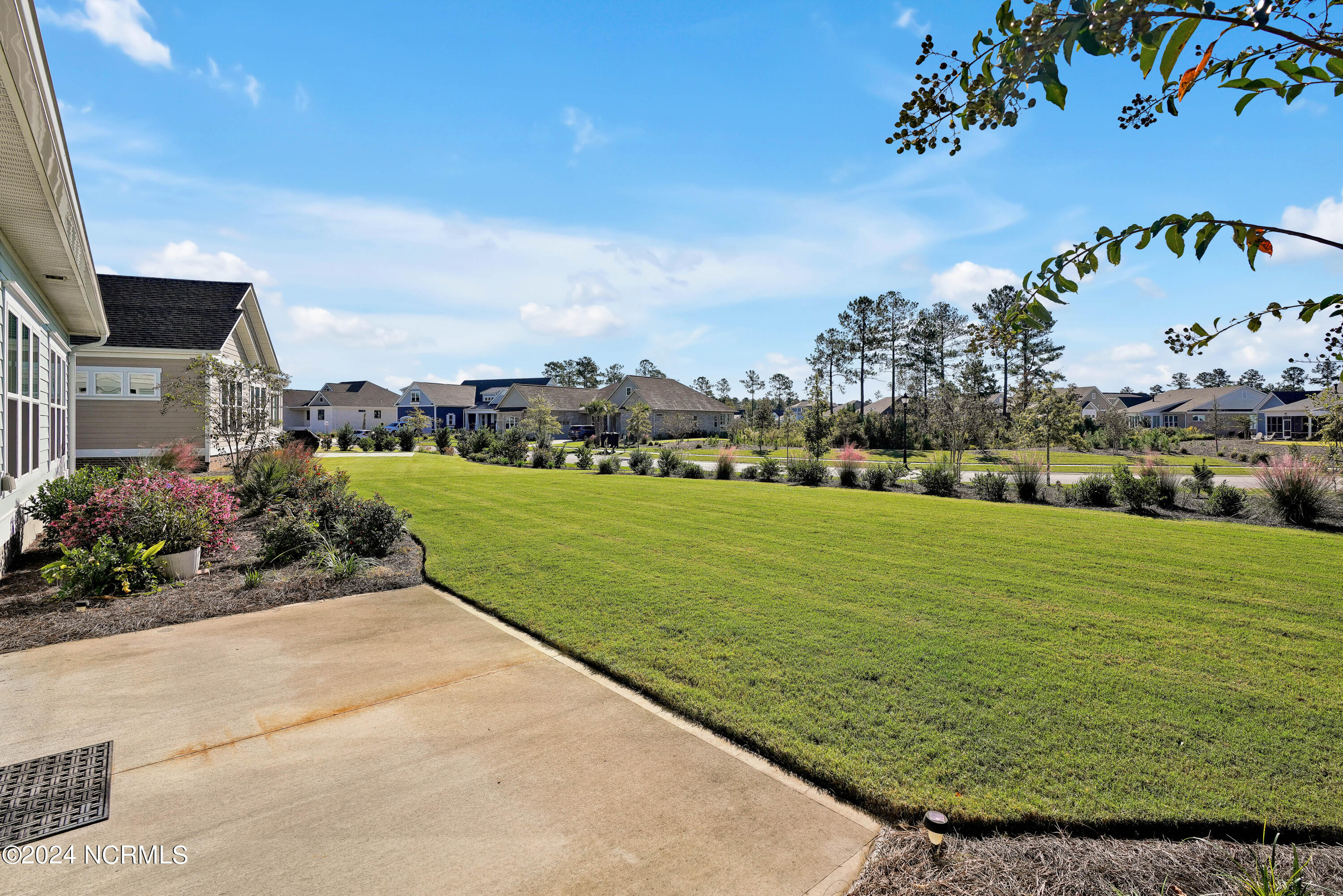 8633 Piney Hollow Court Property Photo 35