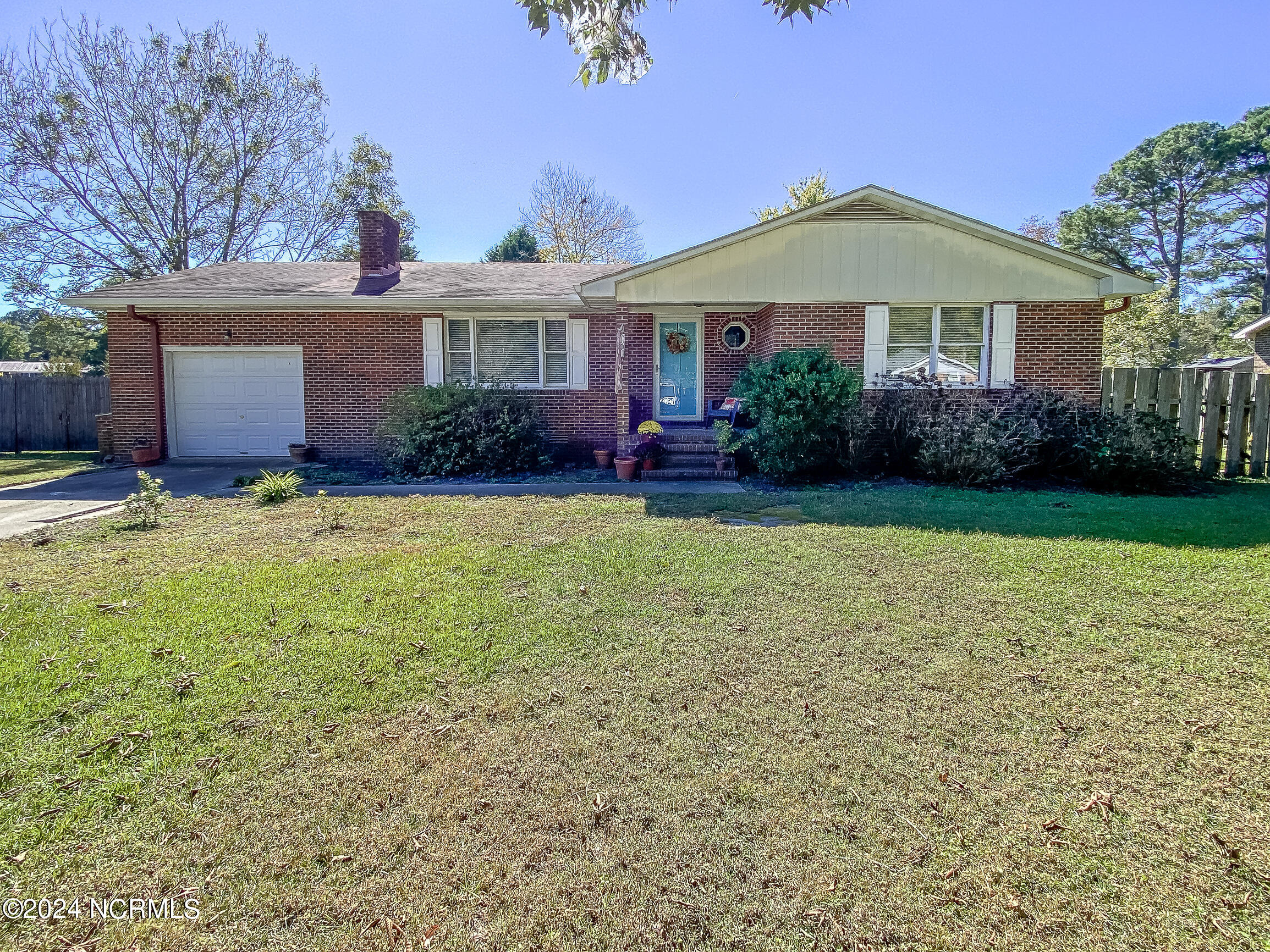 111 Ida Street Property Photo 1