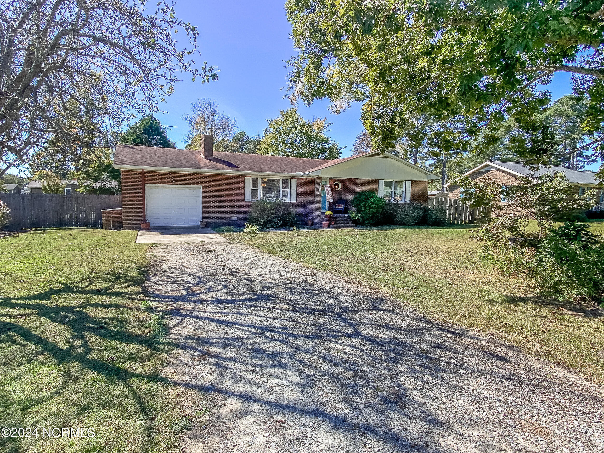 111 Ida Street Property Photo 2
