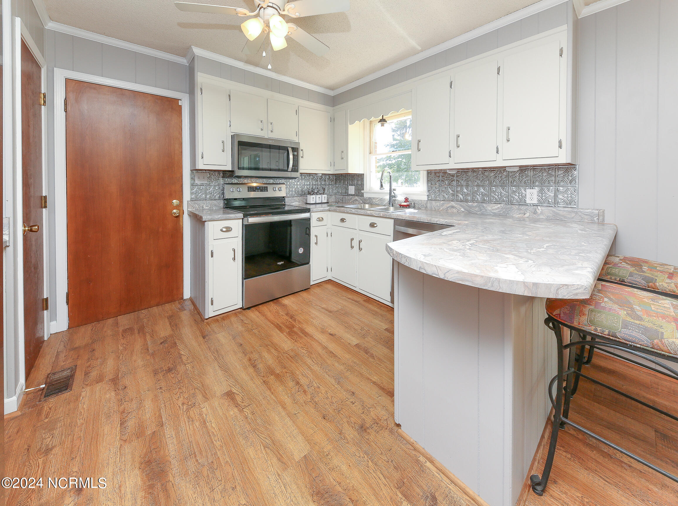 111 Ida Street Property Photo 7