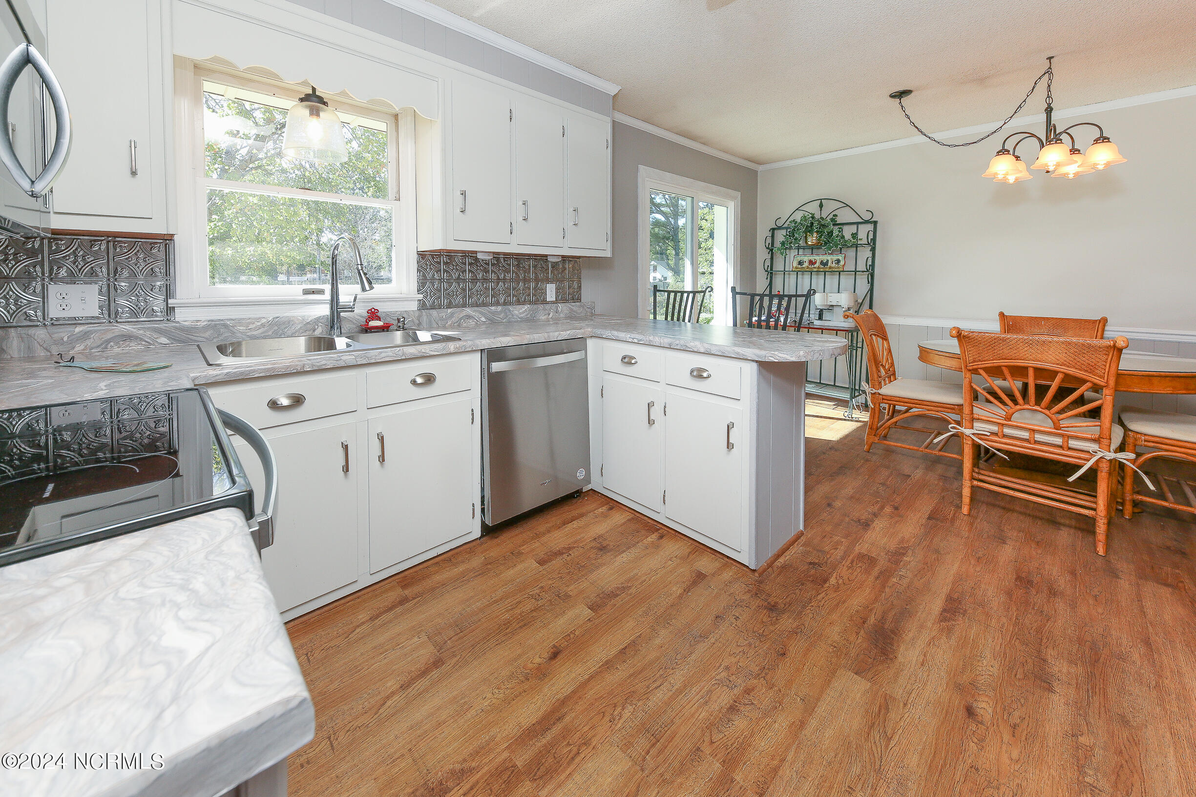 111 Ida Street Property Photo 8