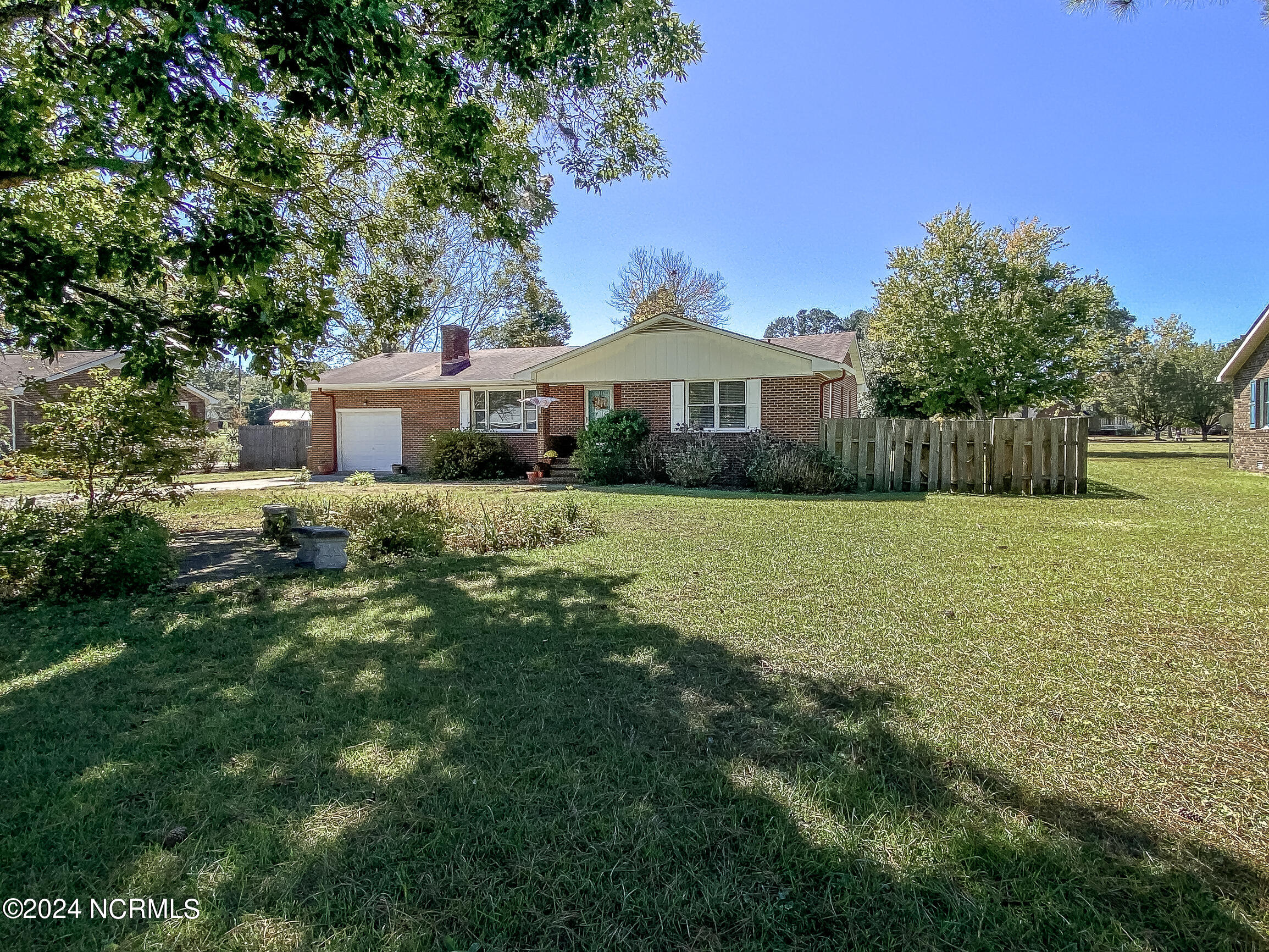 111 Ida Street Property Photo 29