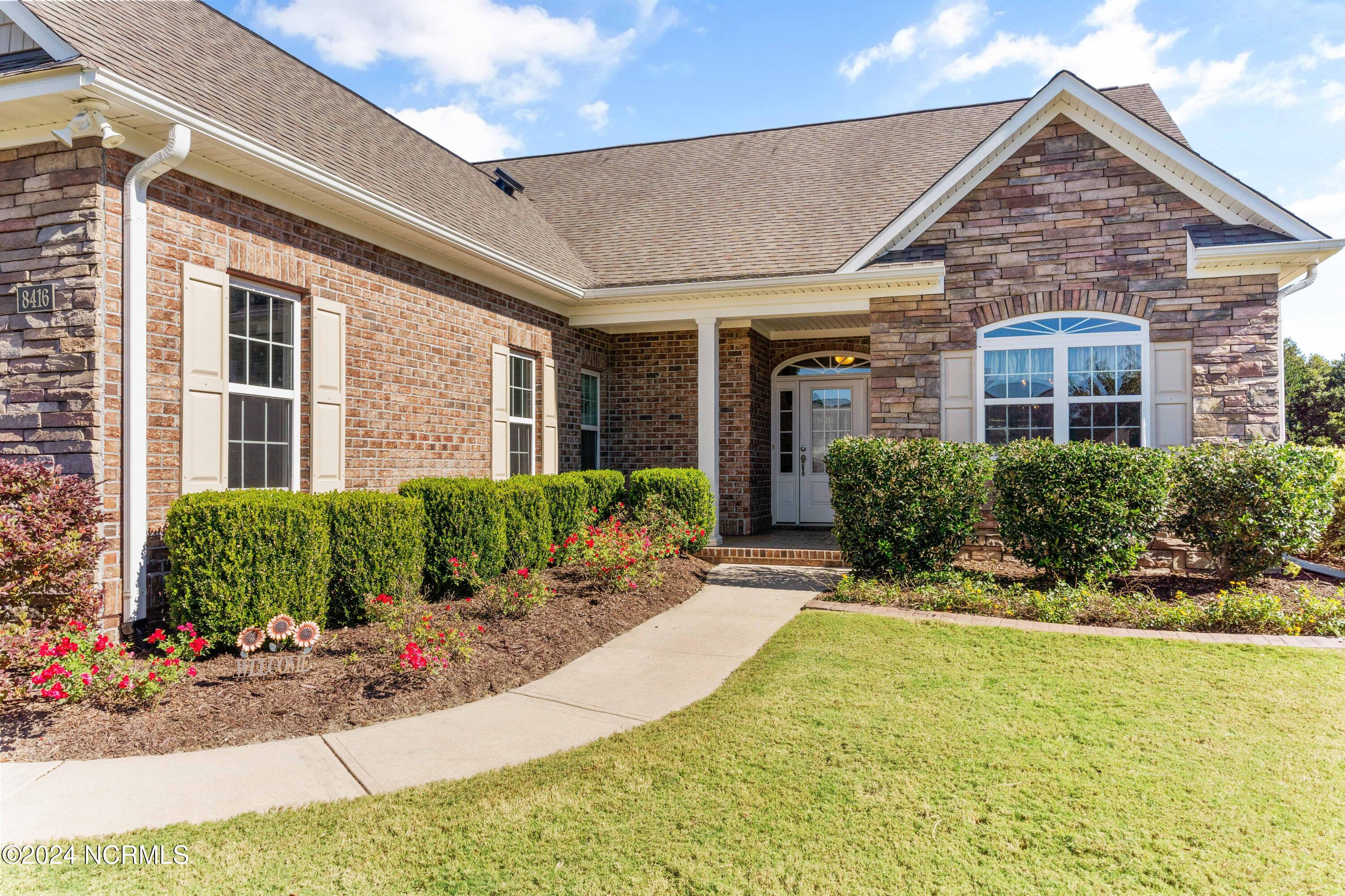 8416 Forest Crest Court Property Photo 4