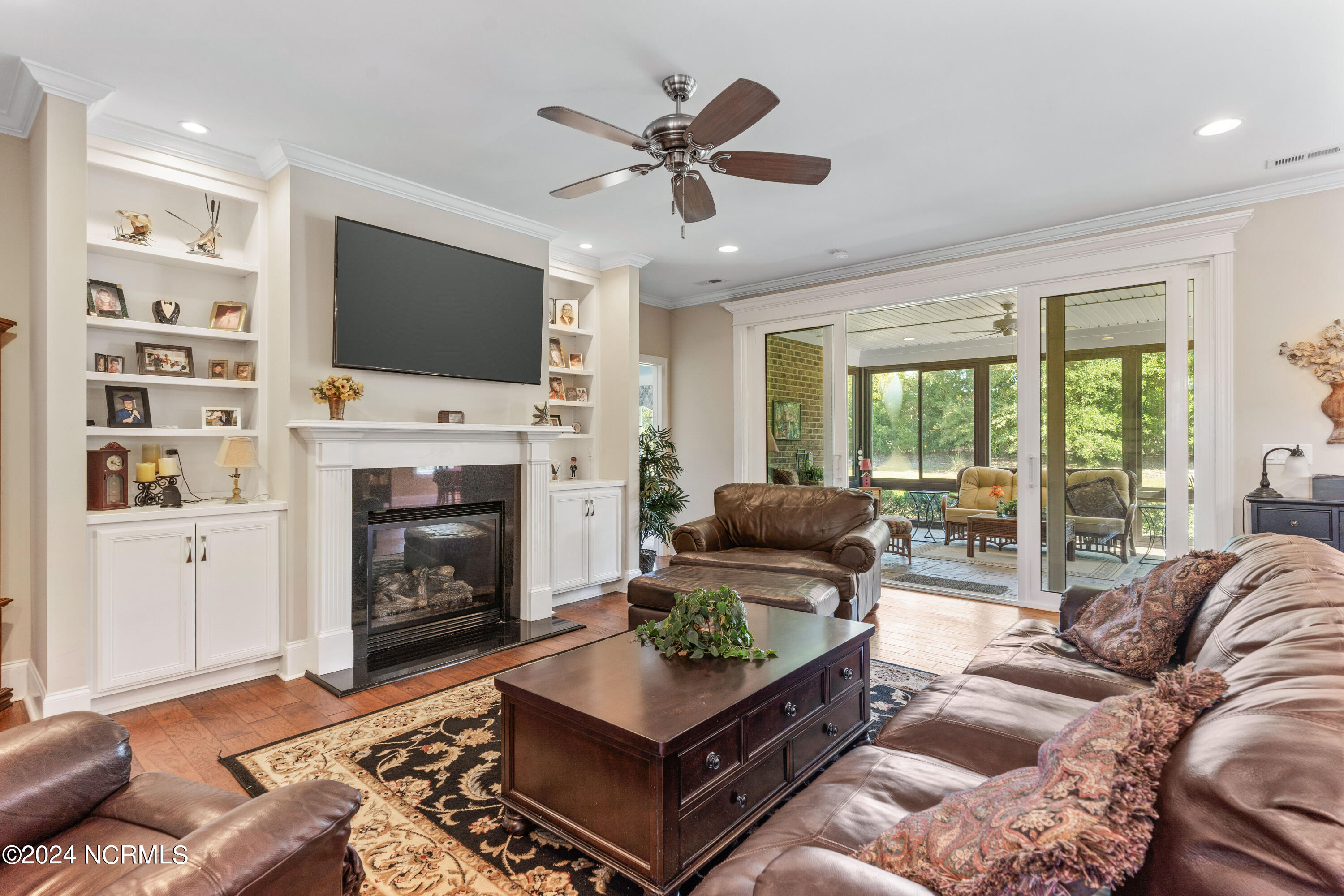 8416 Forest Crest Court Property Photo 6