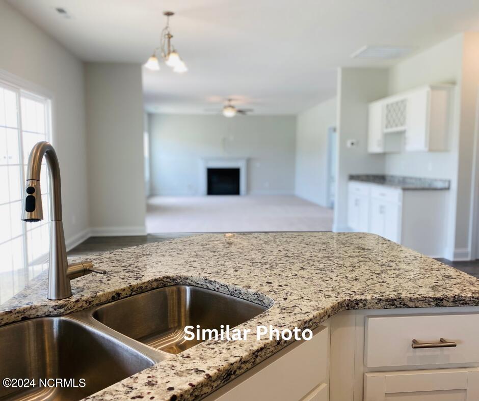 402 Hashmark Court Property Photo 10