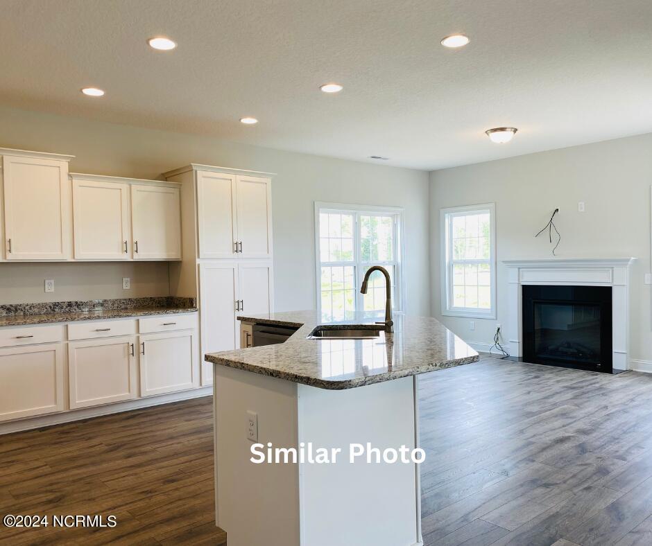 402 Hashmark Court Property Photo 16