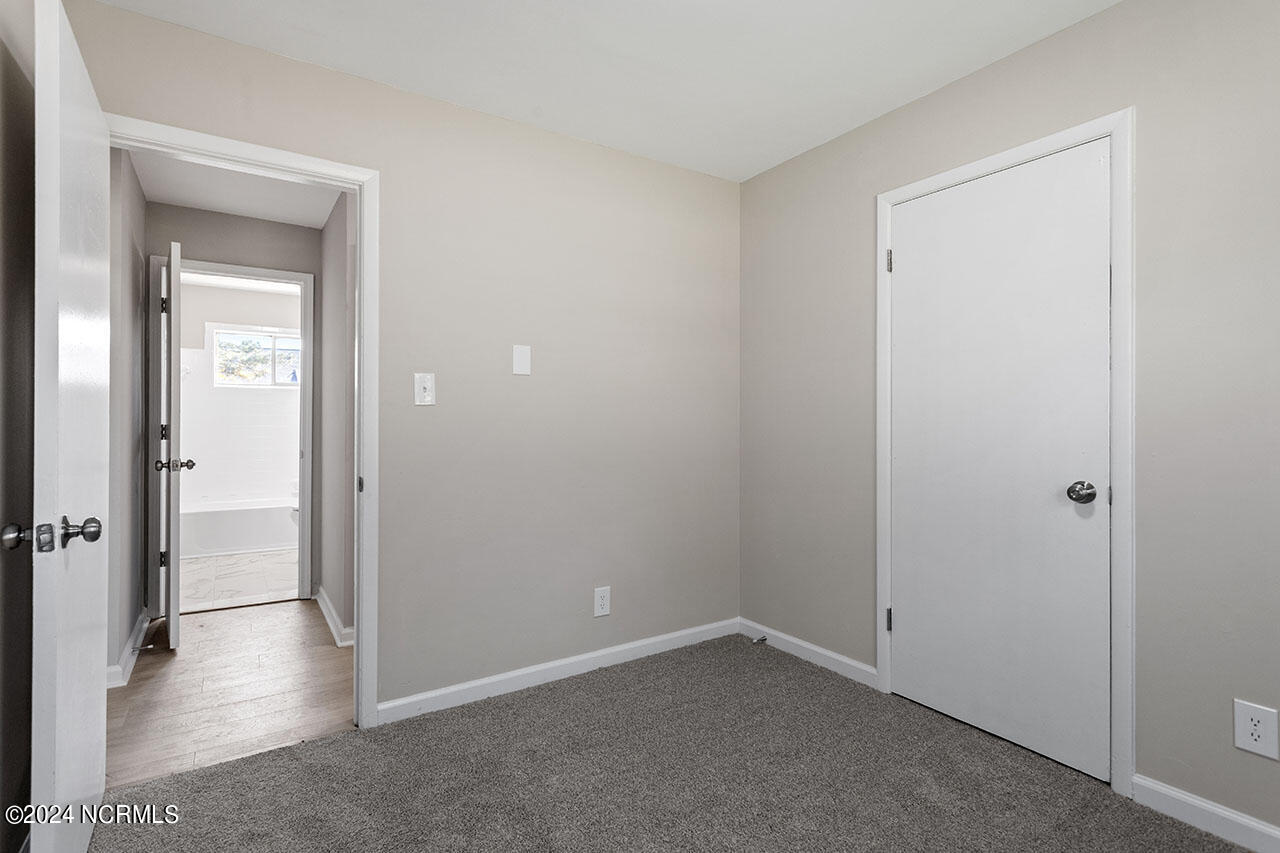 609 E Cockrell Street Property Photo 20