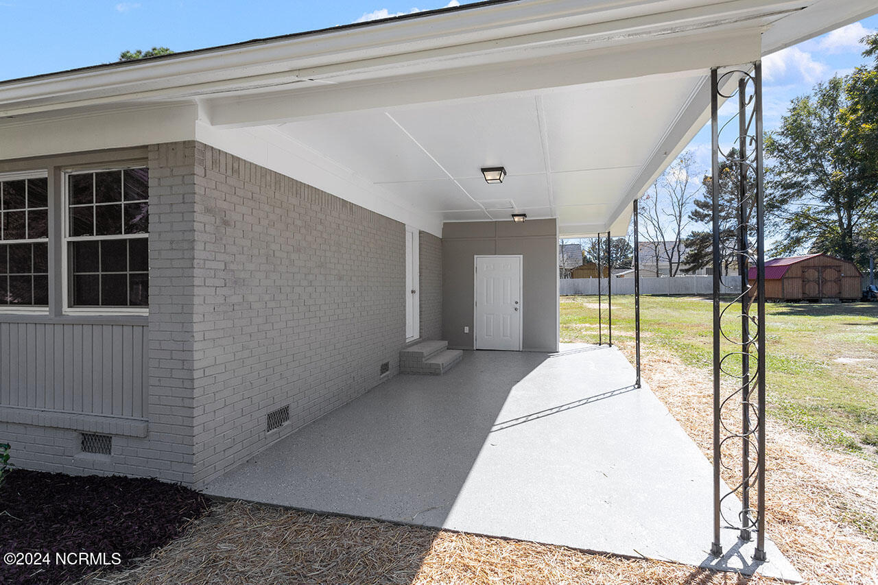 609 E Cockrell Street Property Photo 22