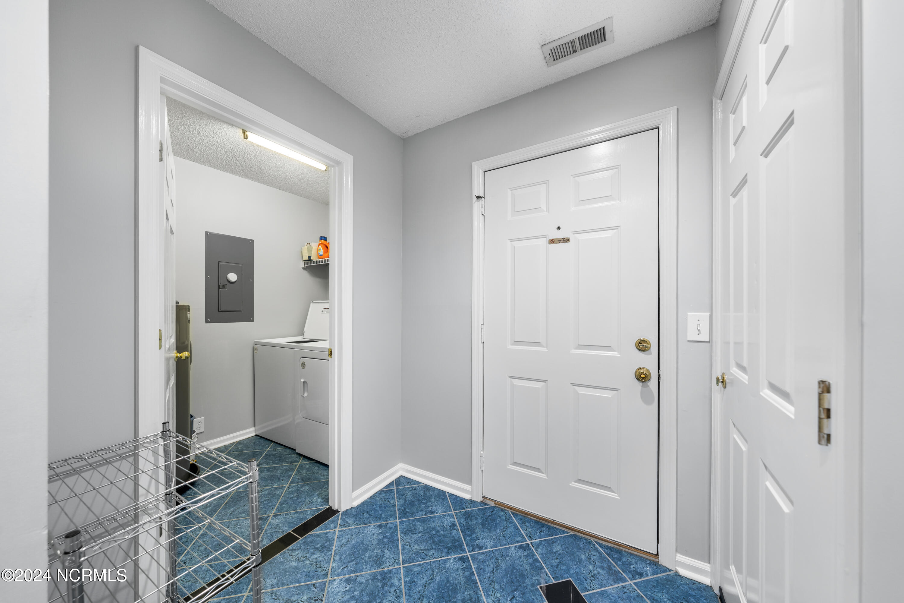3030 Marsh Winds Circle Unit 205 Property Photo 6