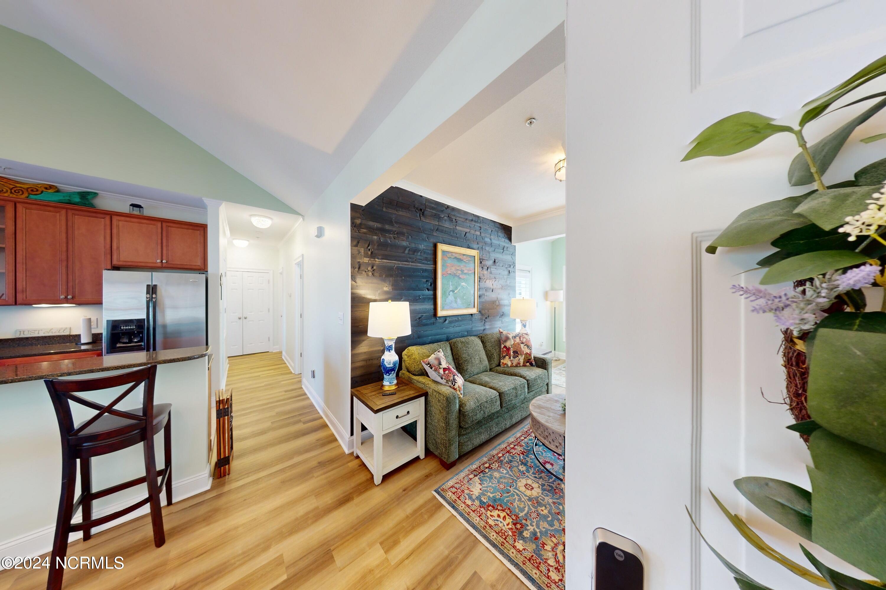 413 Captains Cove Unit E Property Photo 3