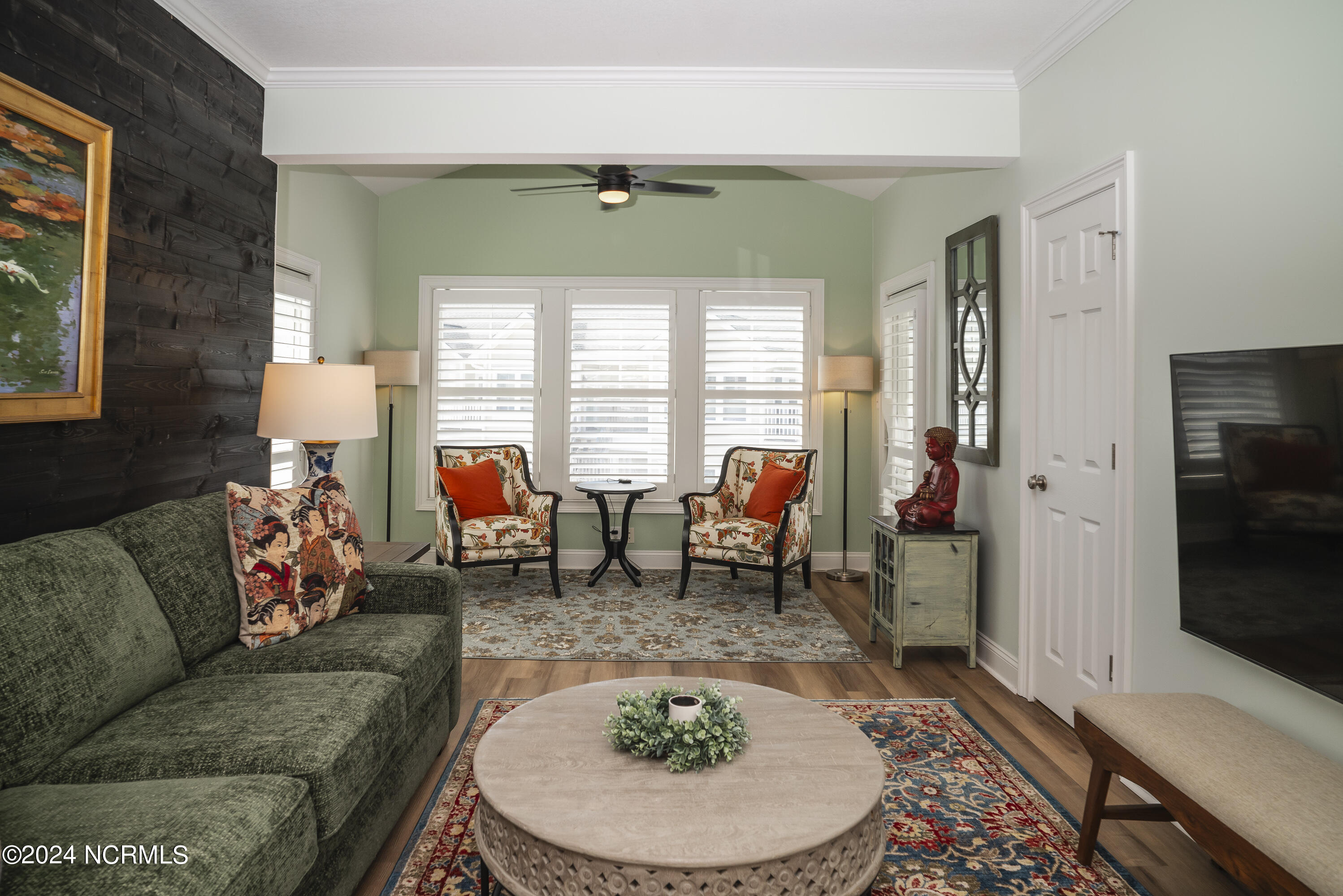 413 Captains Cove Unit E Property Photo 6