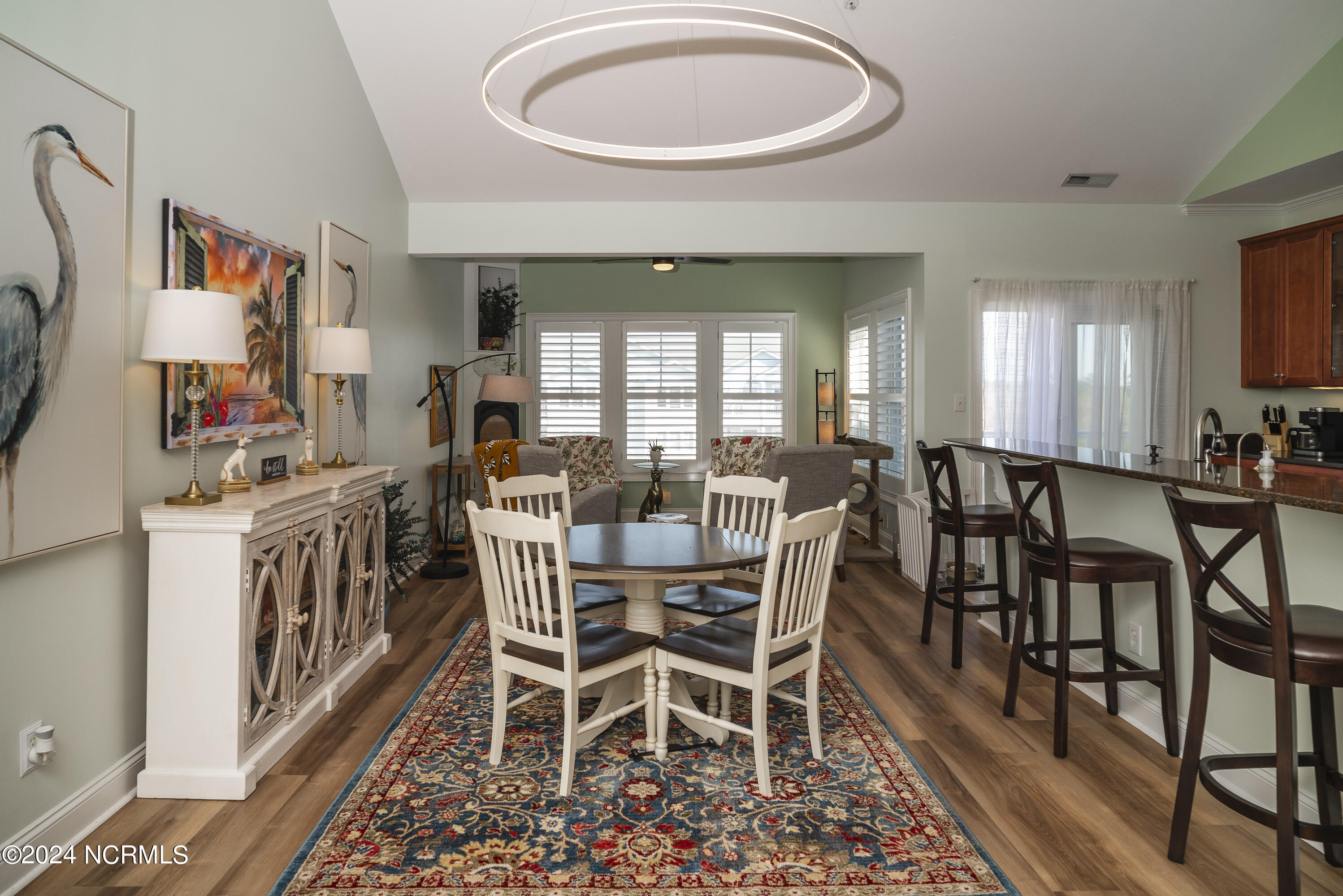 413 Captains Cove Unit E Property Photo 9