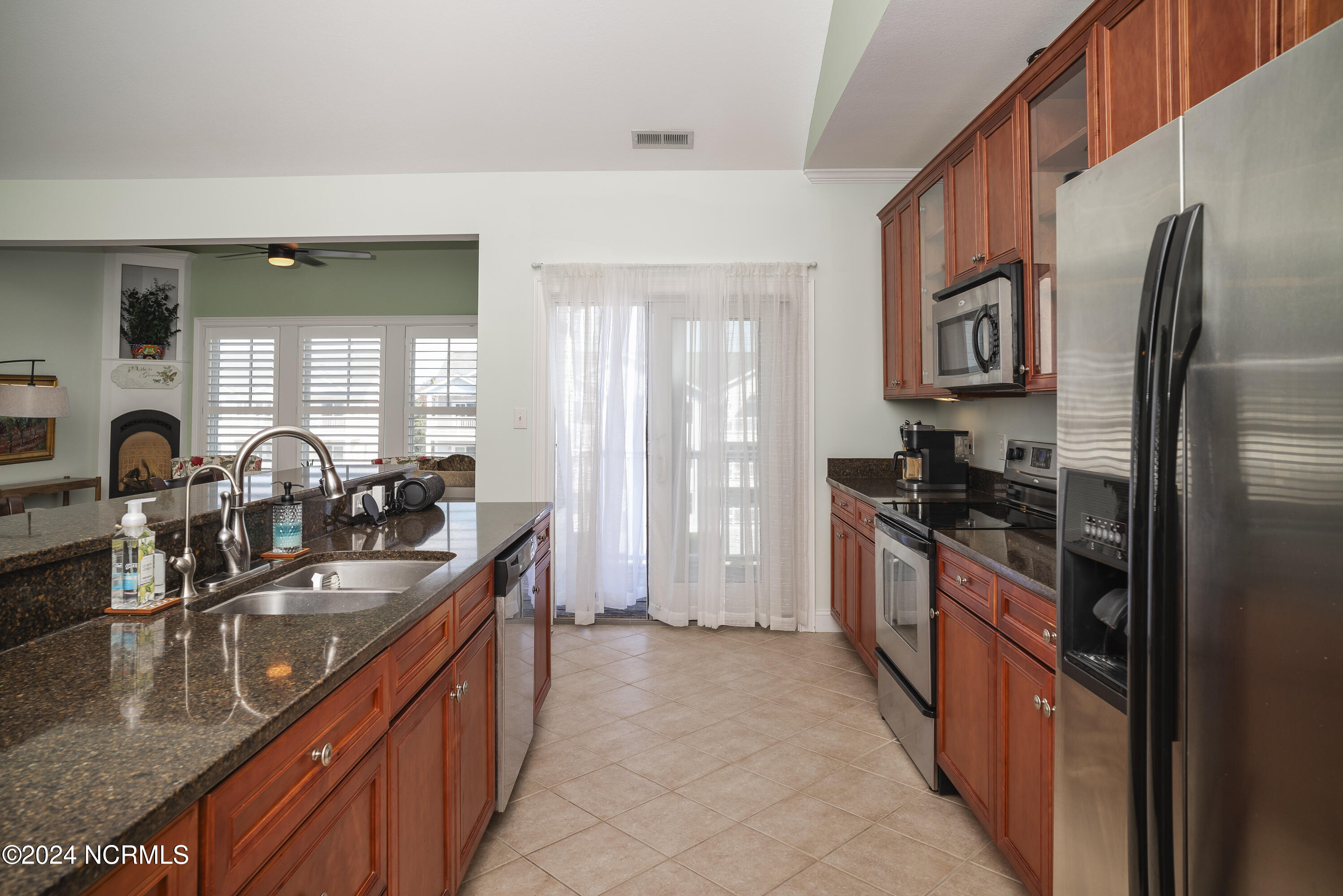 413 Captains Cove Unit E Property Photo 14