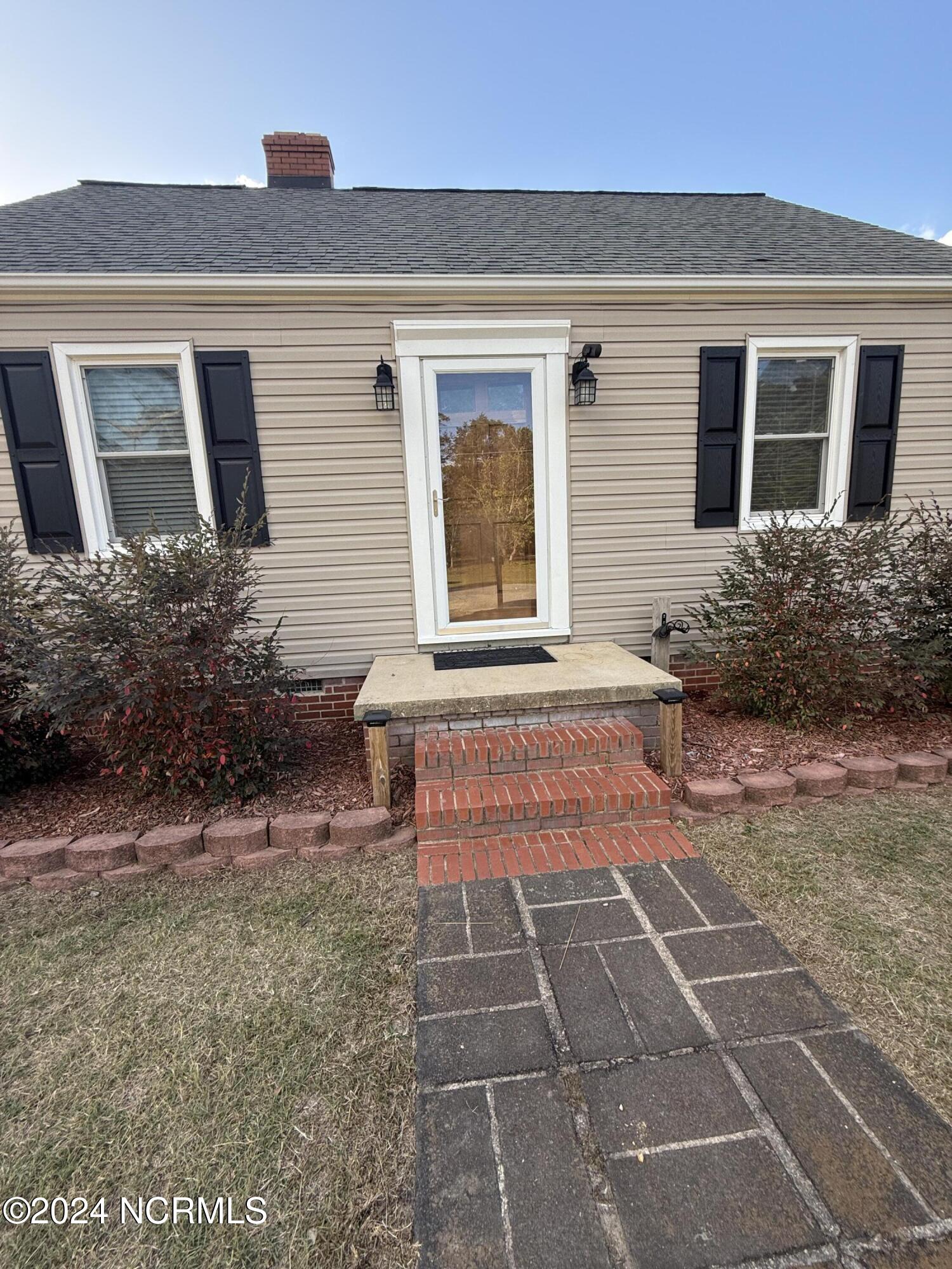 101 5th Street Property Photo 3
