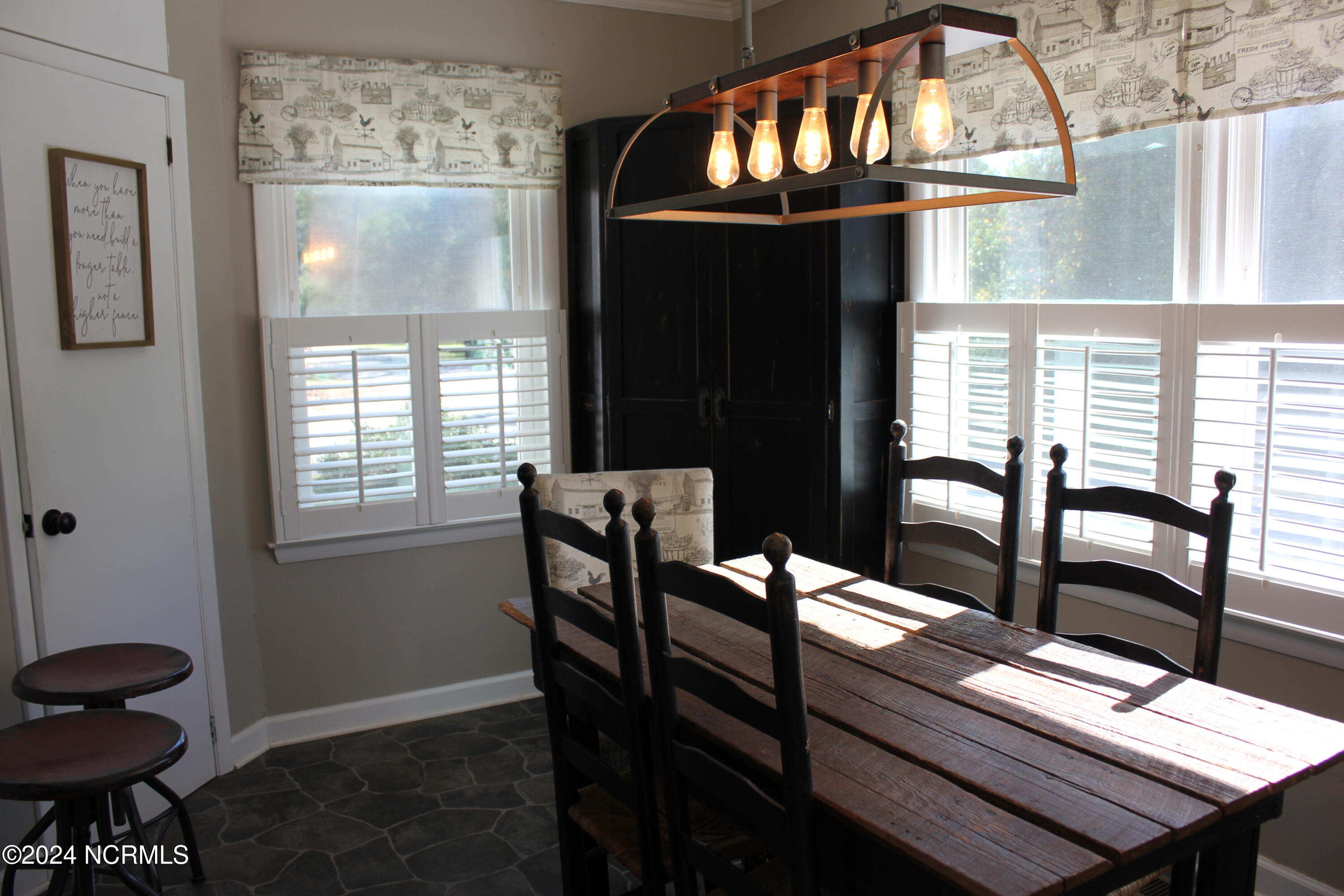 101 5th Street Property Photo 6