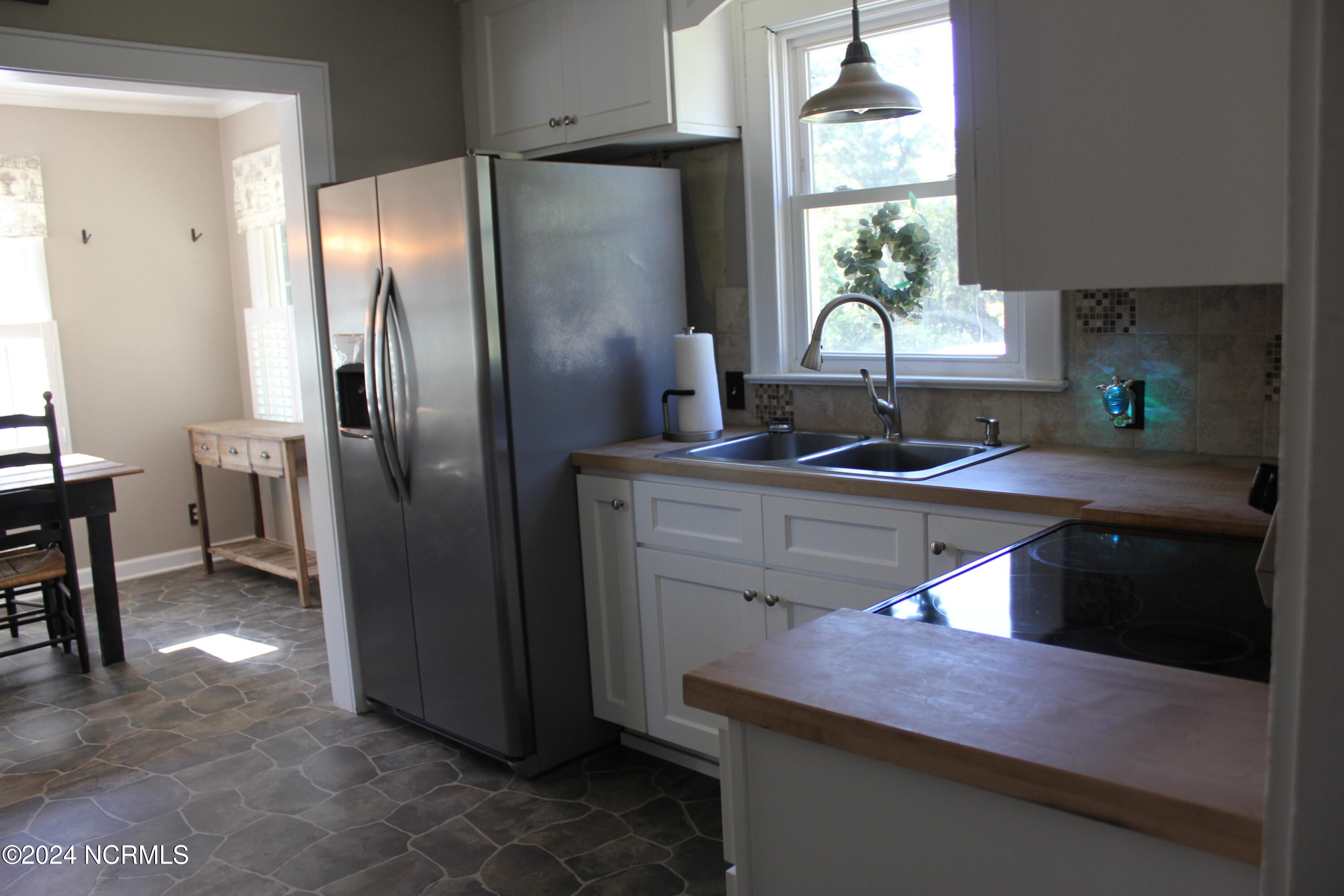 101 5th Street Property Photo 8