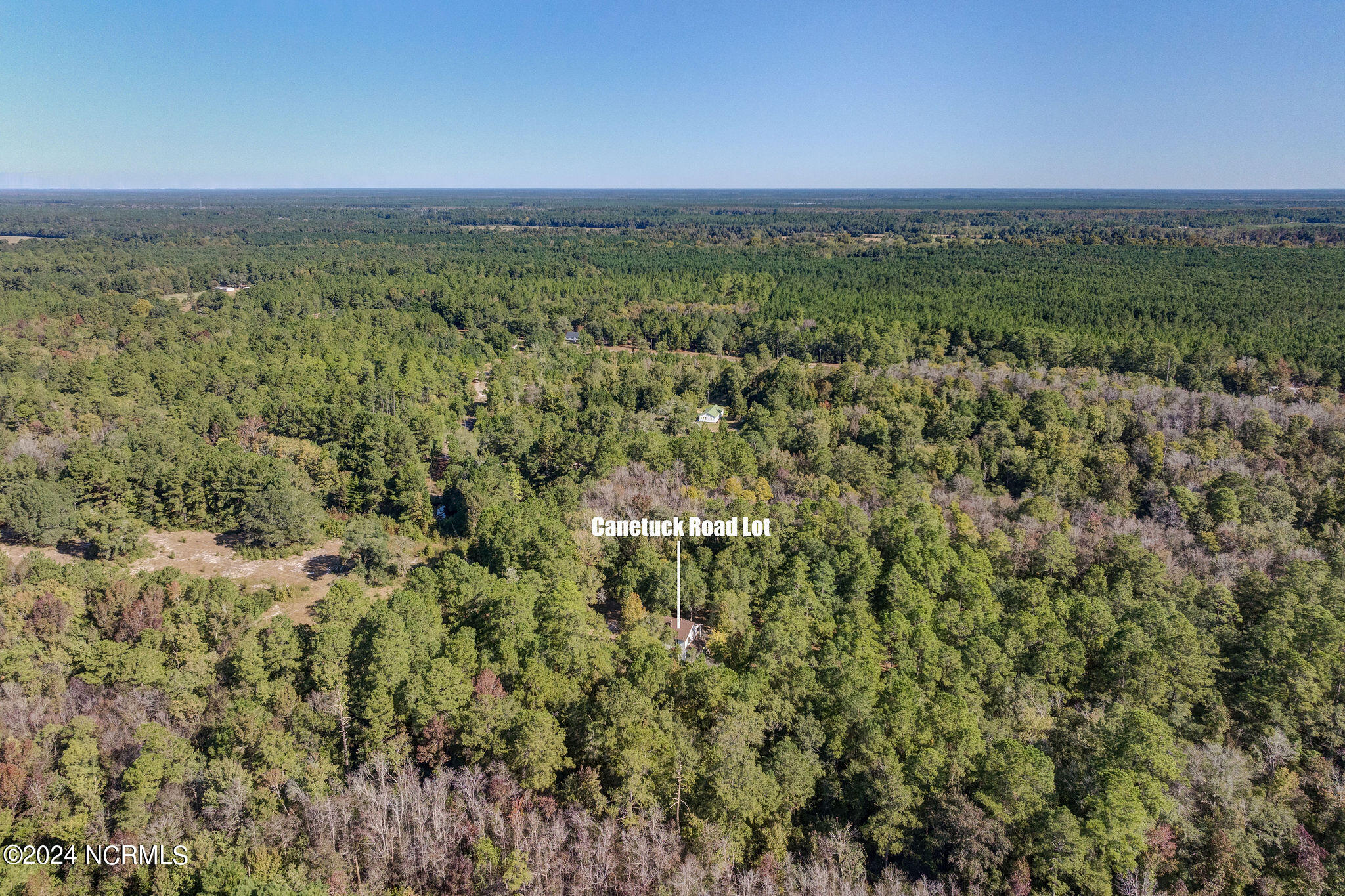 6715 Canetuck Road Property Photo 11