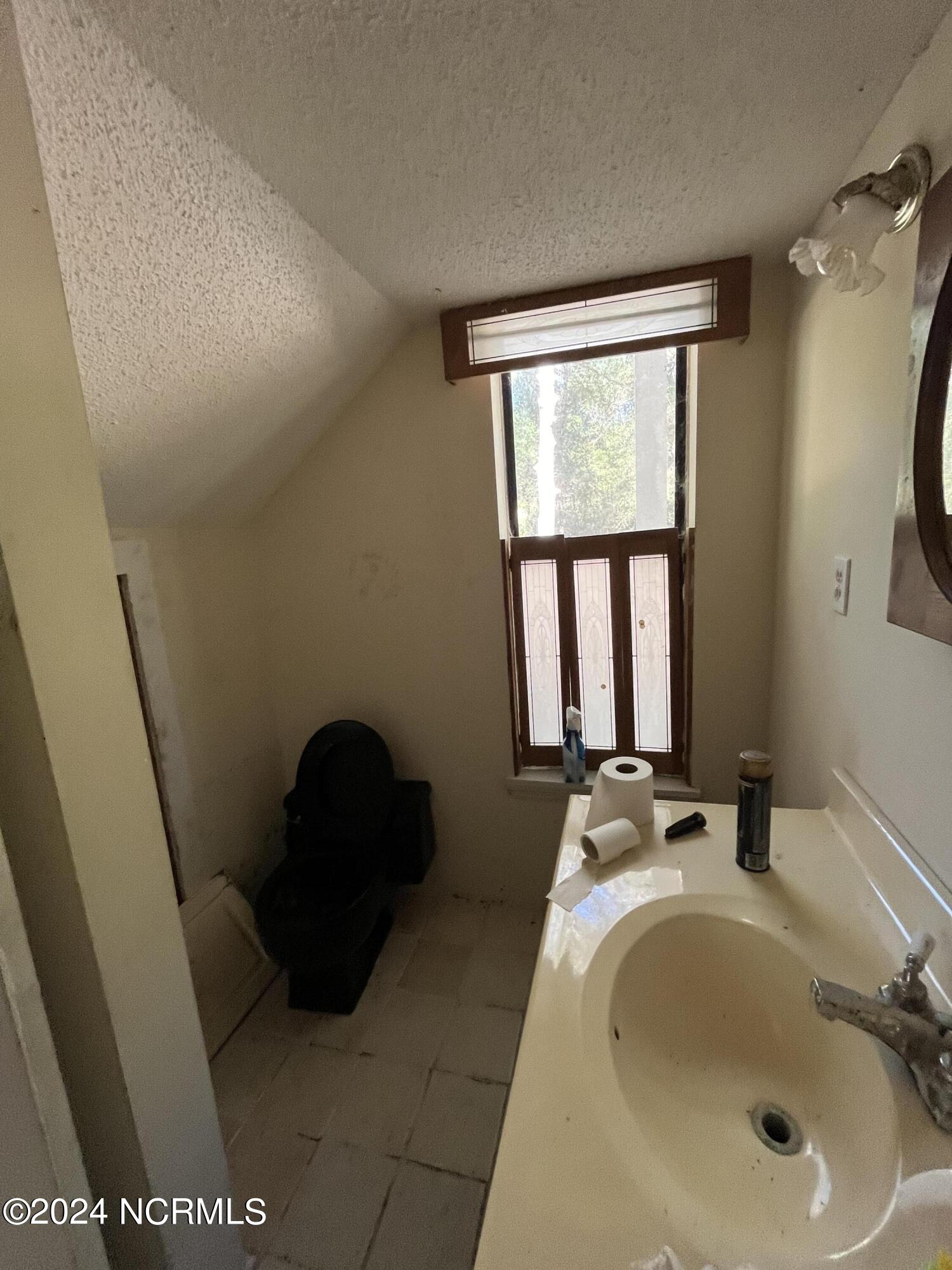 6715 Canetuck Road Property Photo 38