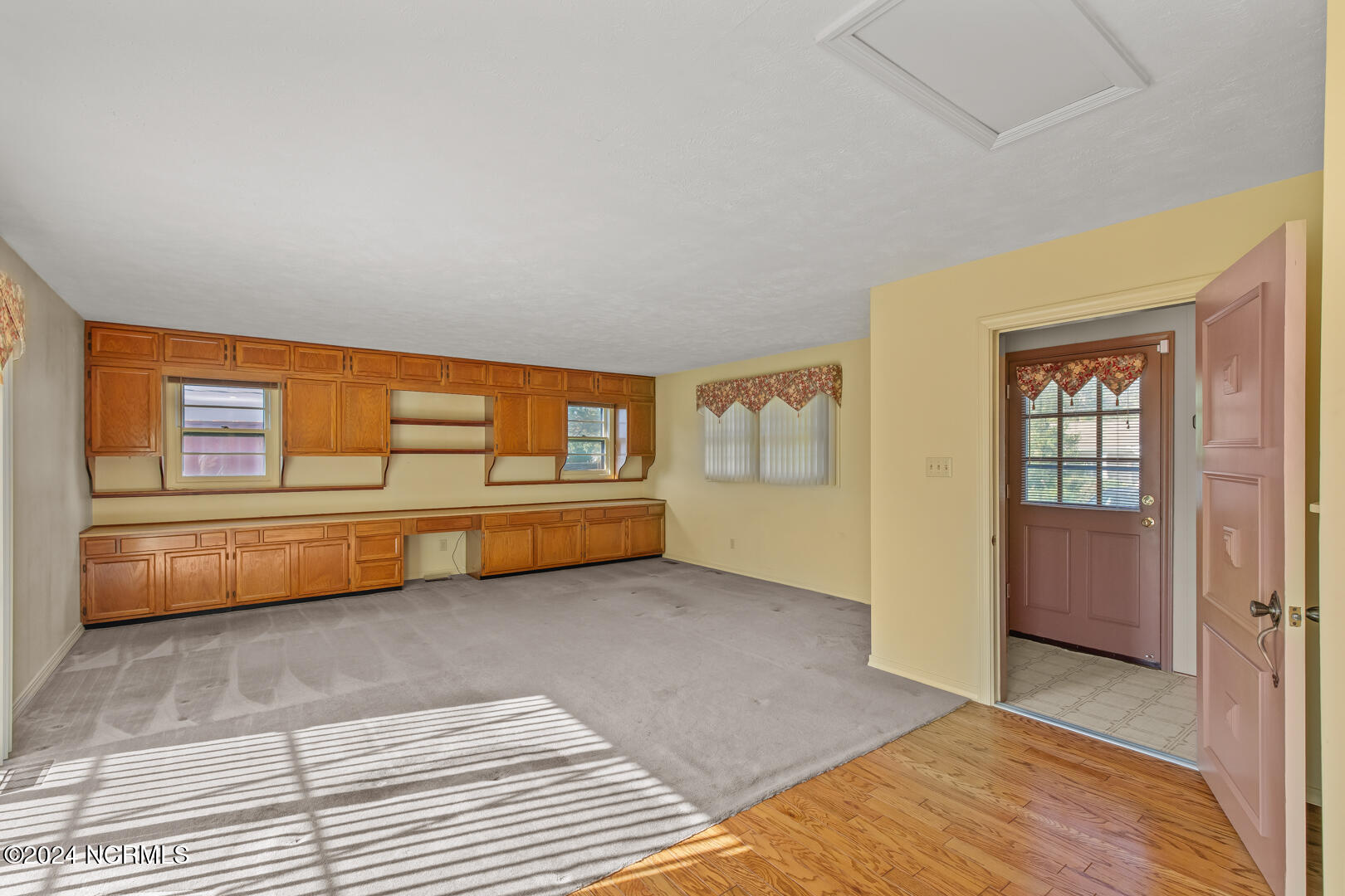 124 N Lisk Drive Property Photo 7
