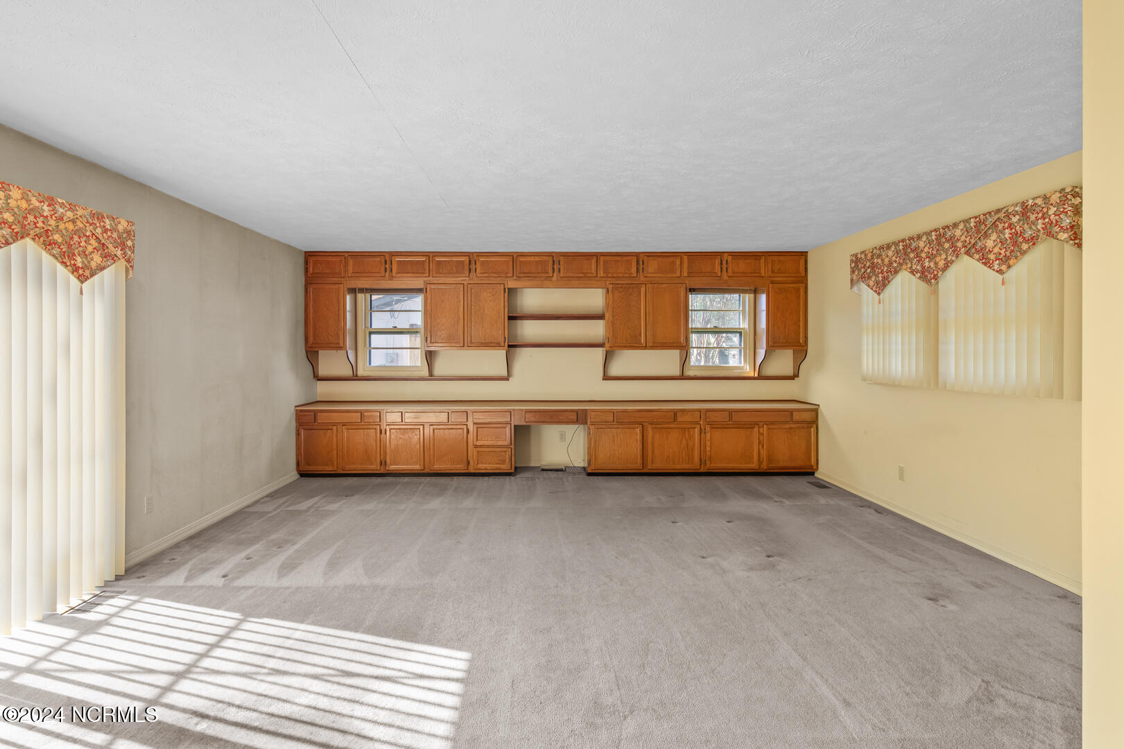 124 N Lisk Drive Property Photo 8