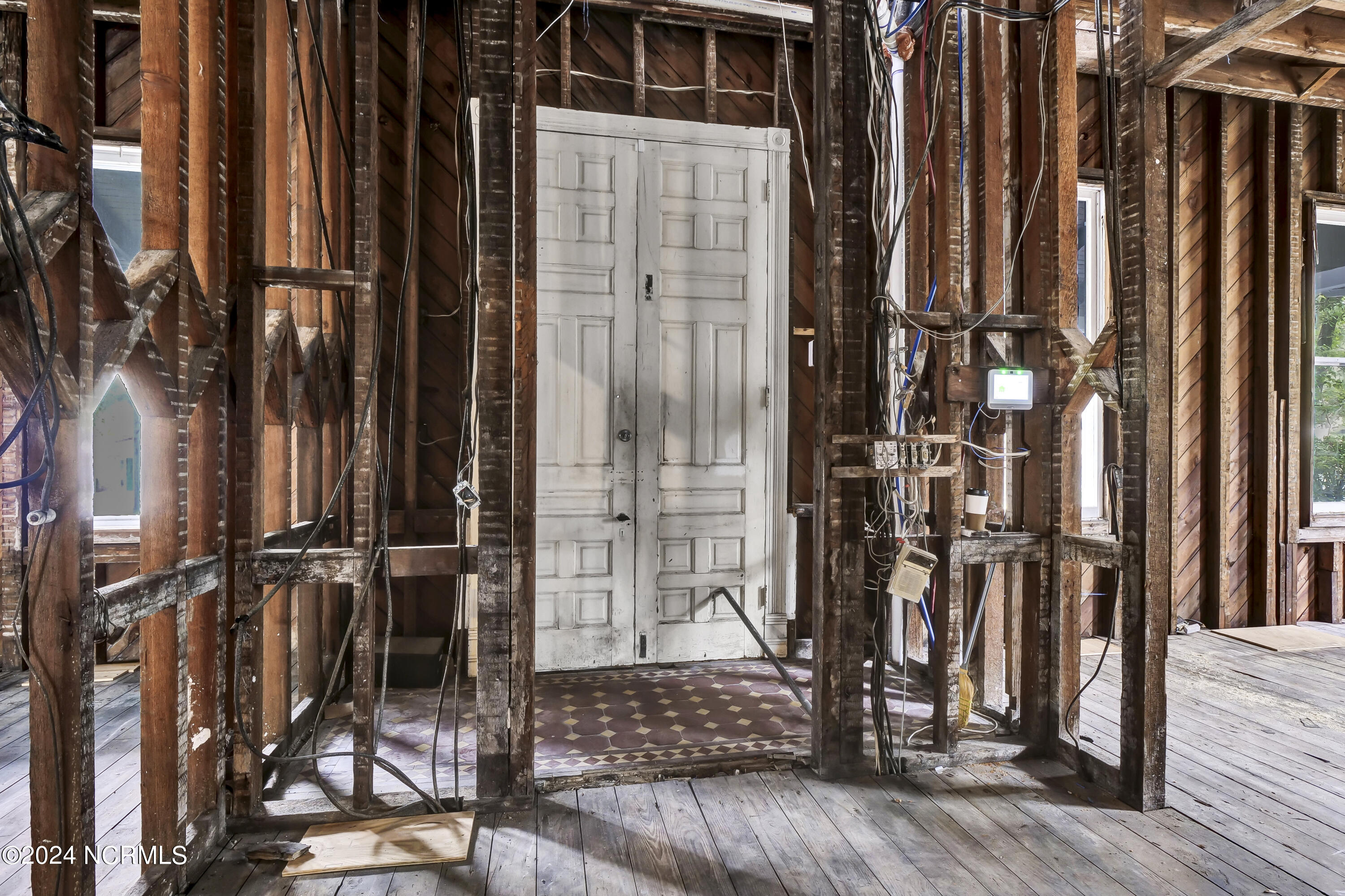 708 Market Street Property Photo 8