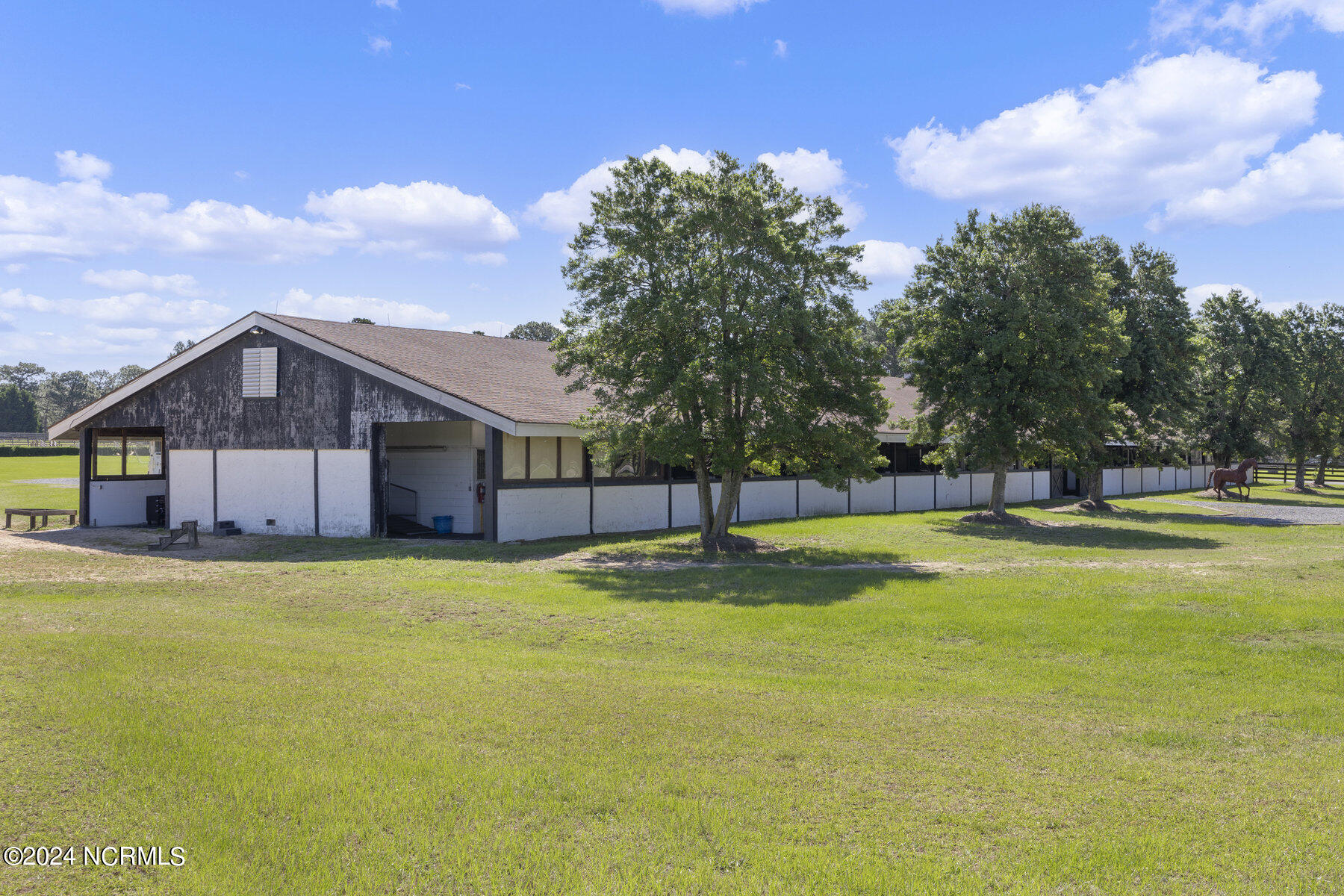450 Addor Road Property Photo 9