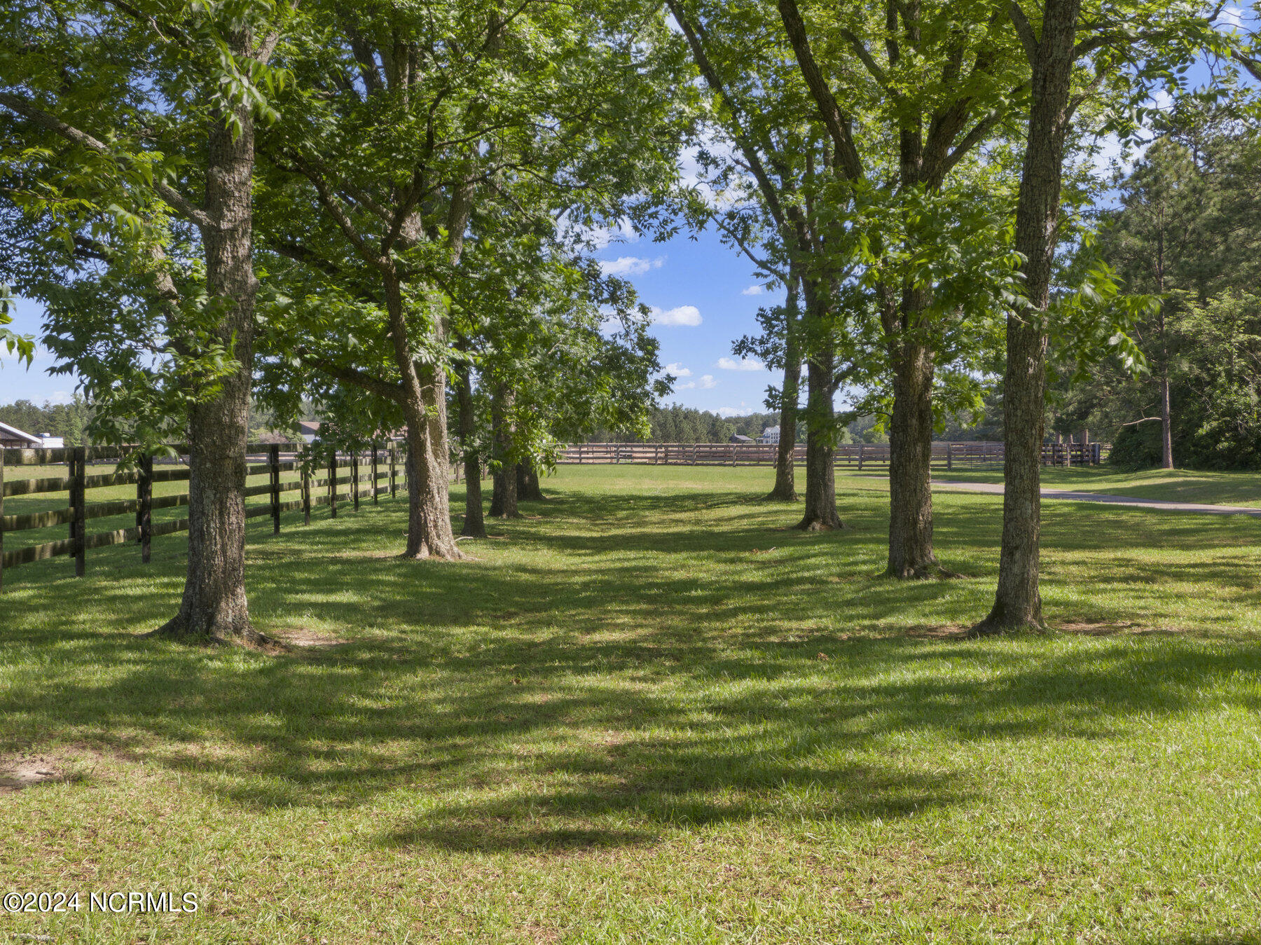 450 Addor Road Property Photo 35