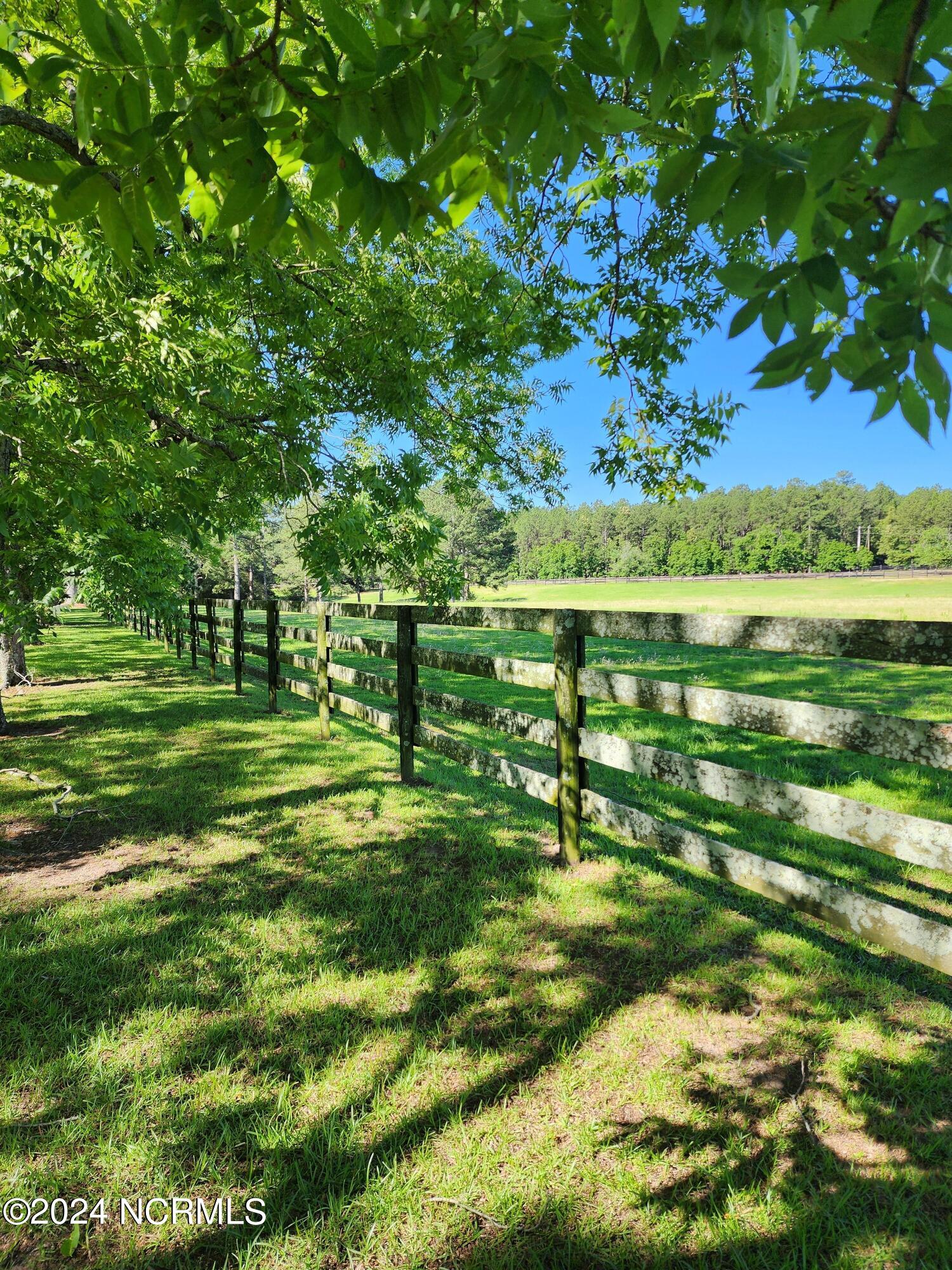 450 Addor Road Property Photo 36