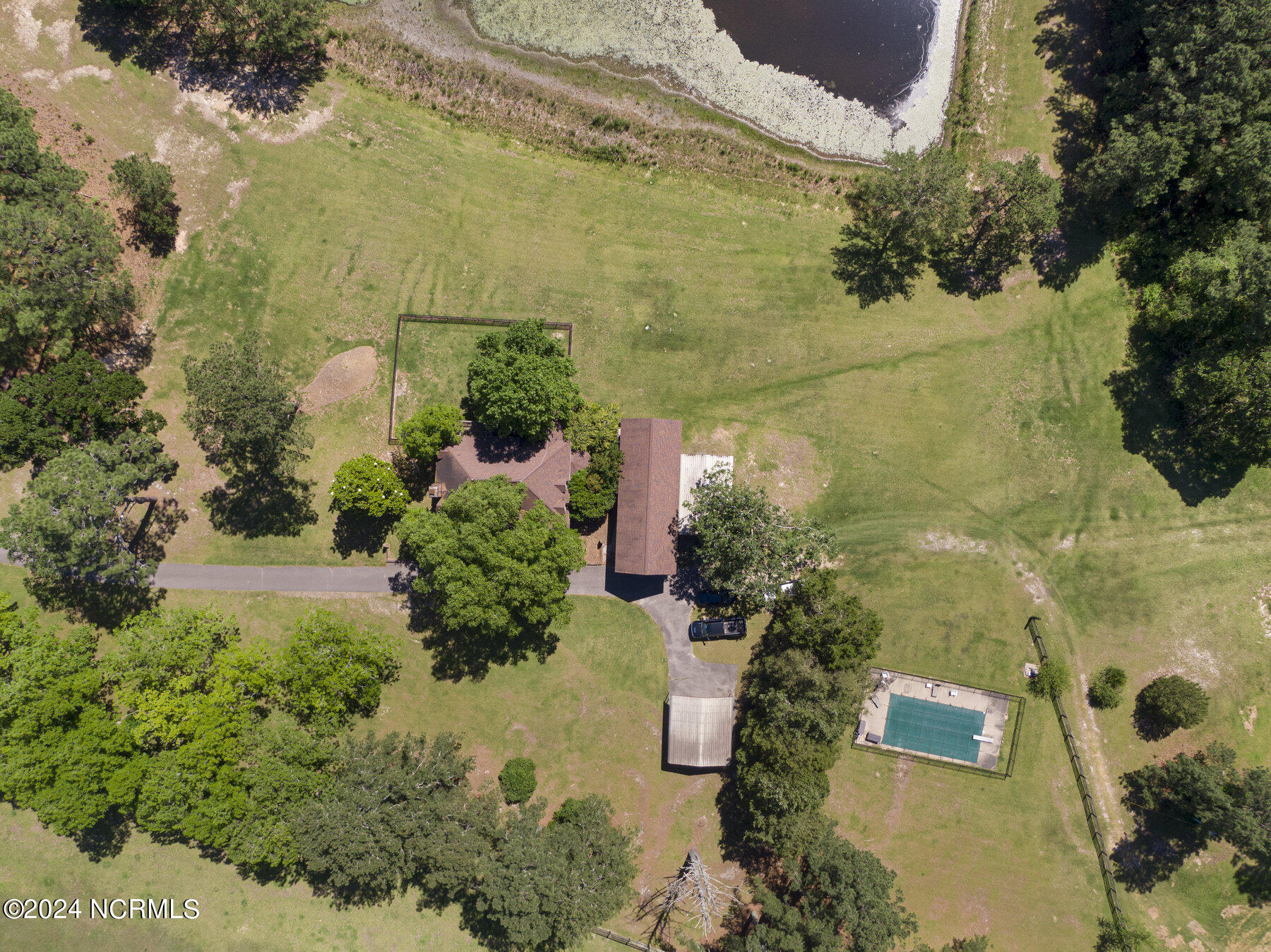 450 Addor Road Property Photo 46