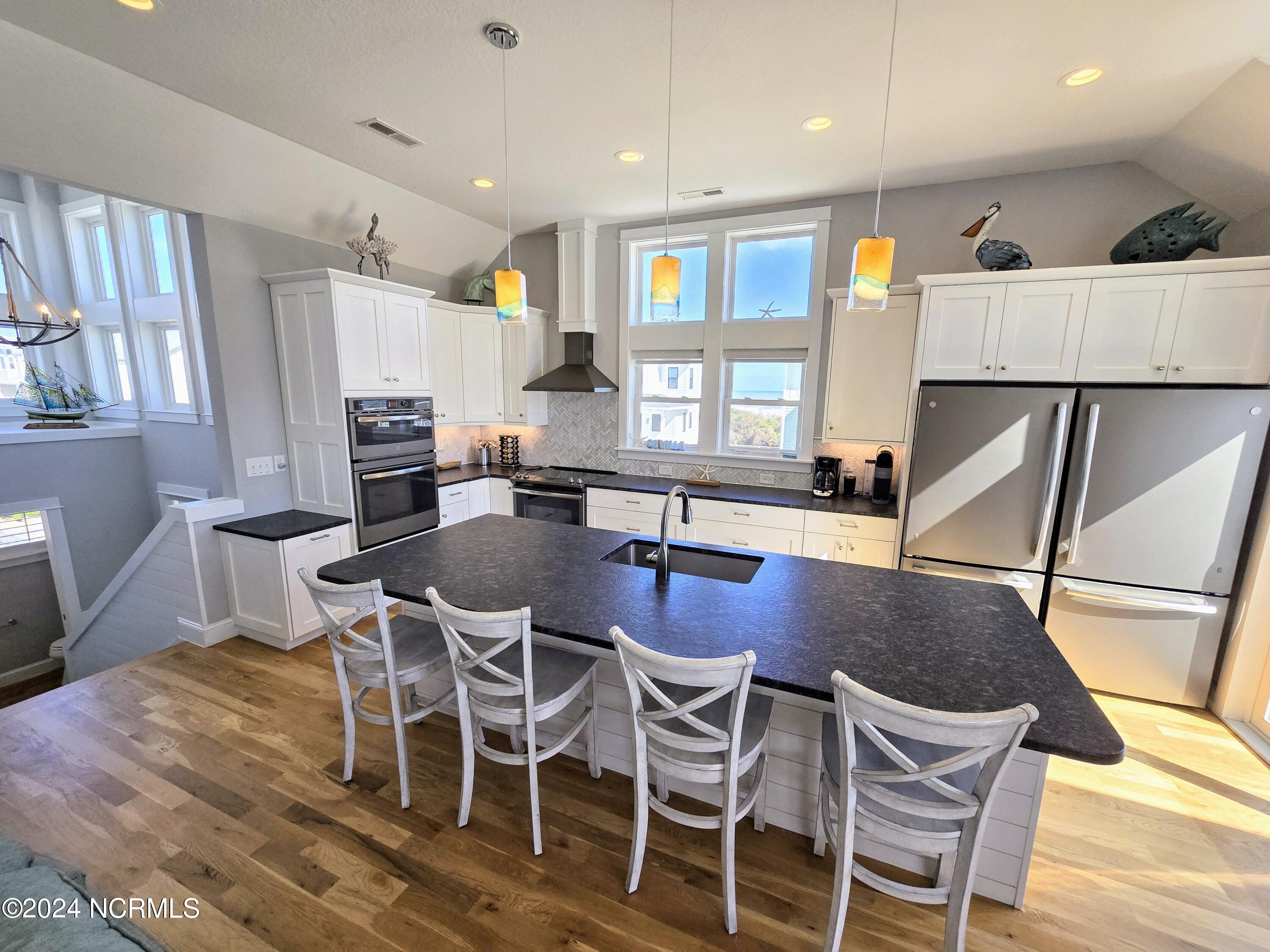 640 Tide Arch Property Photo 7