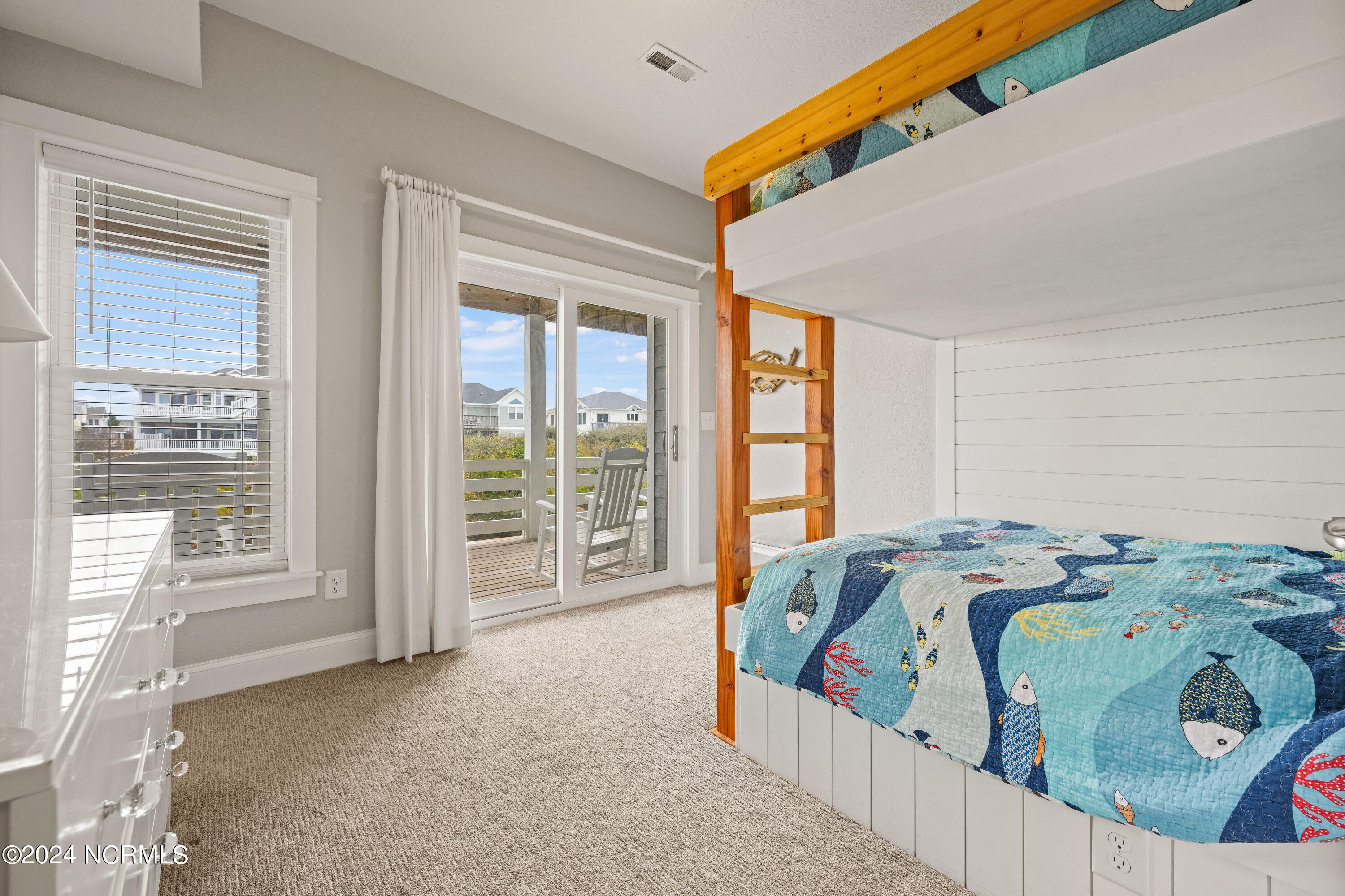 640 Tide Arch Property Photo 36