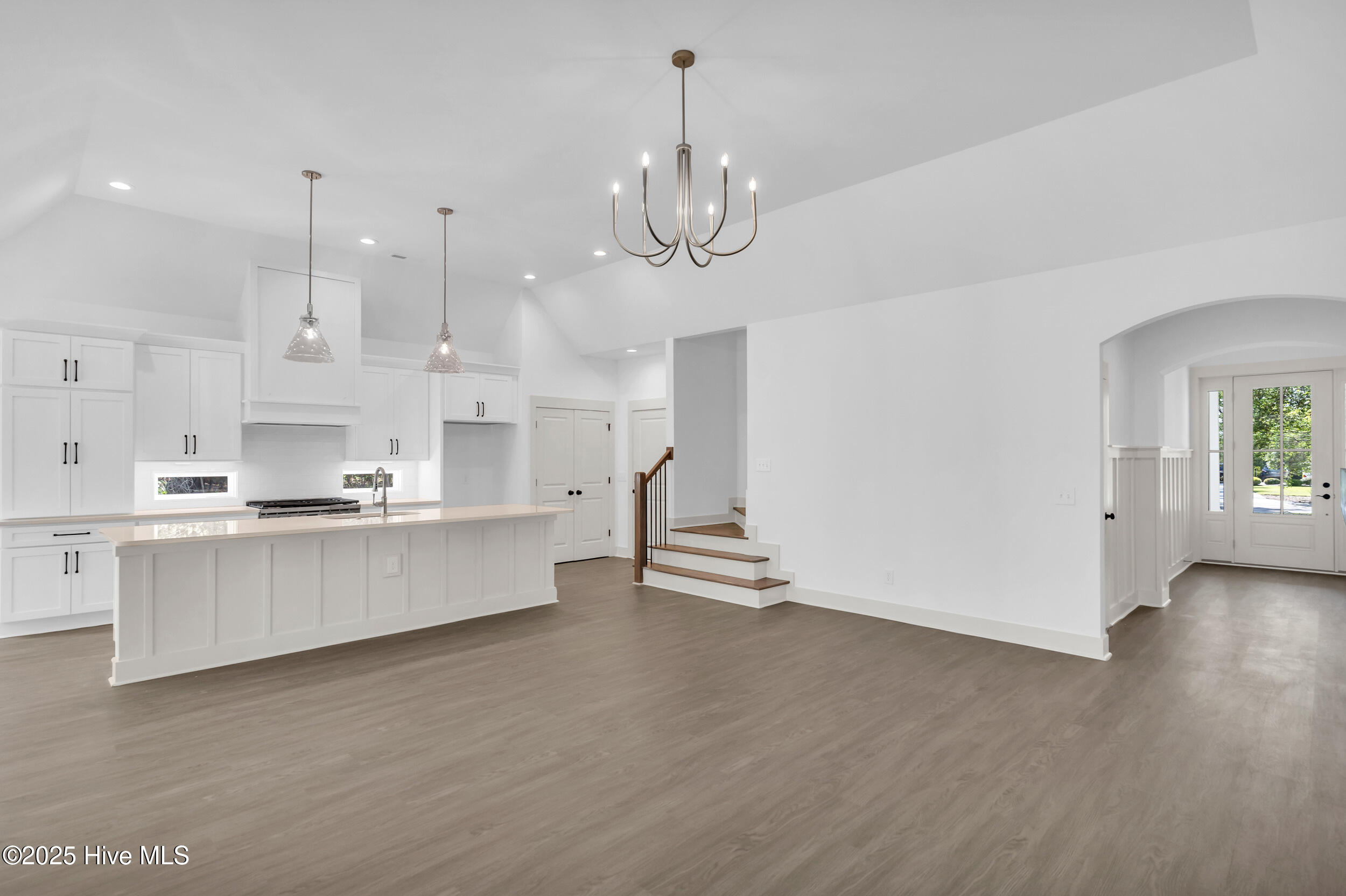 706 Sonata Drive Property Photo 9