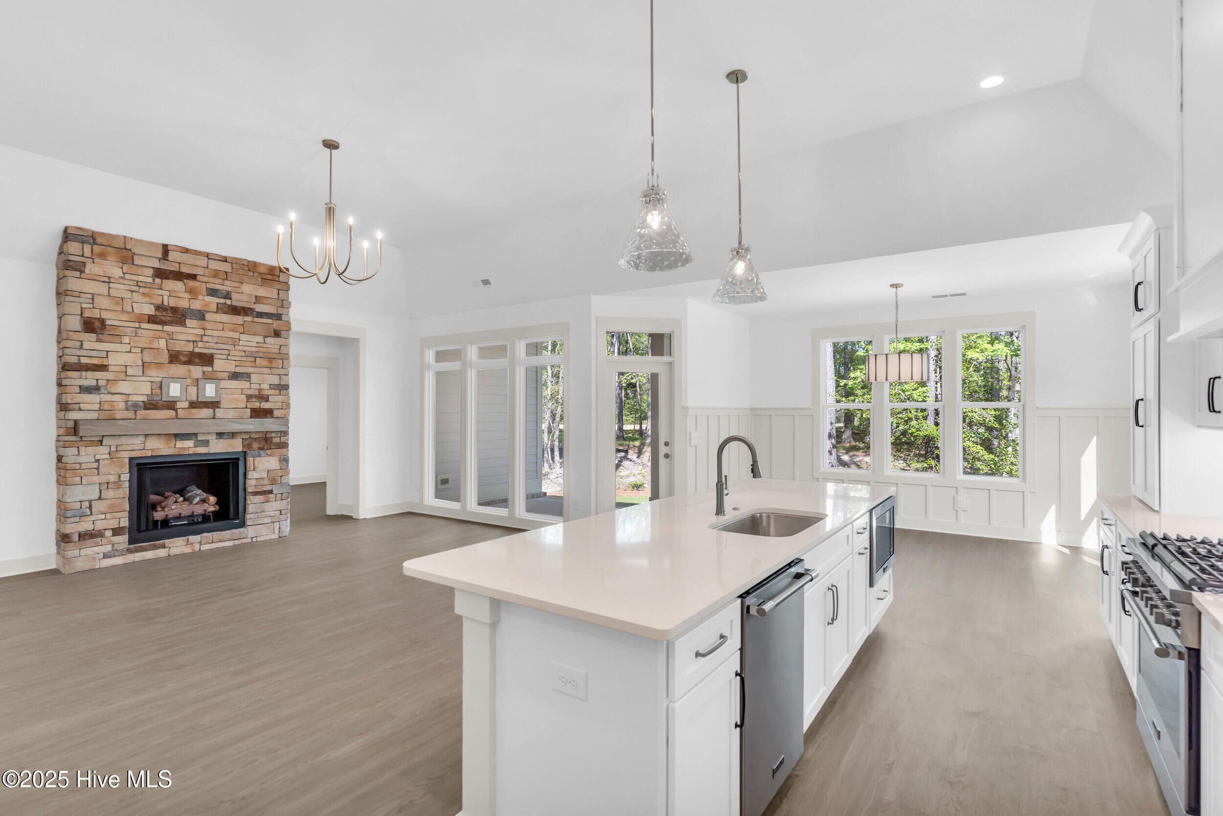 706 Sonata Drive Property Photo 12