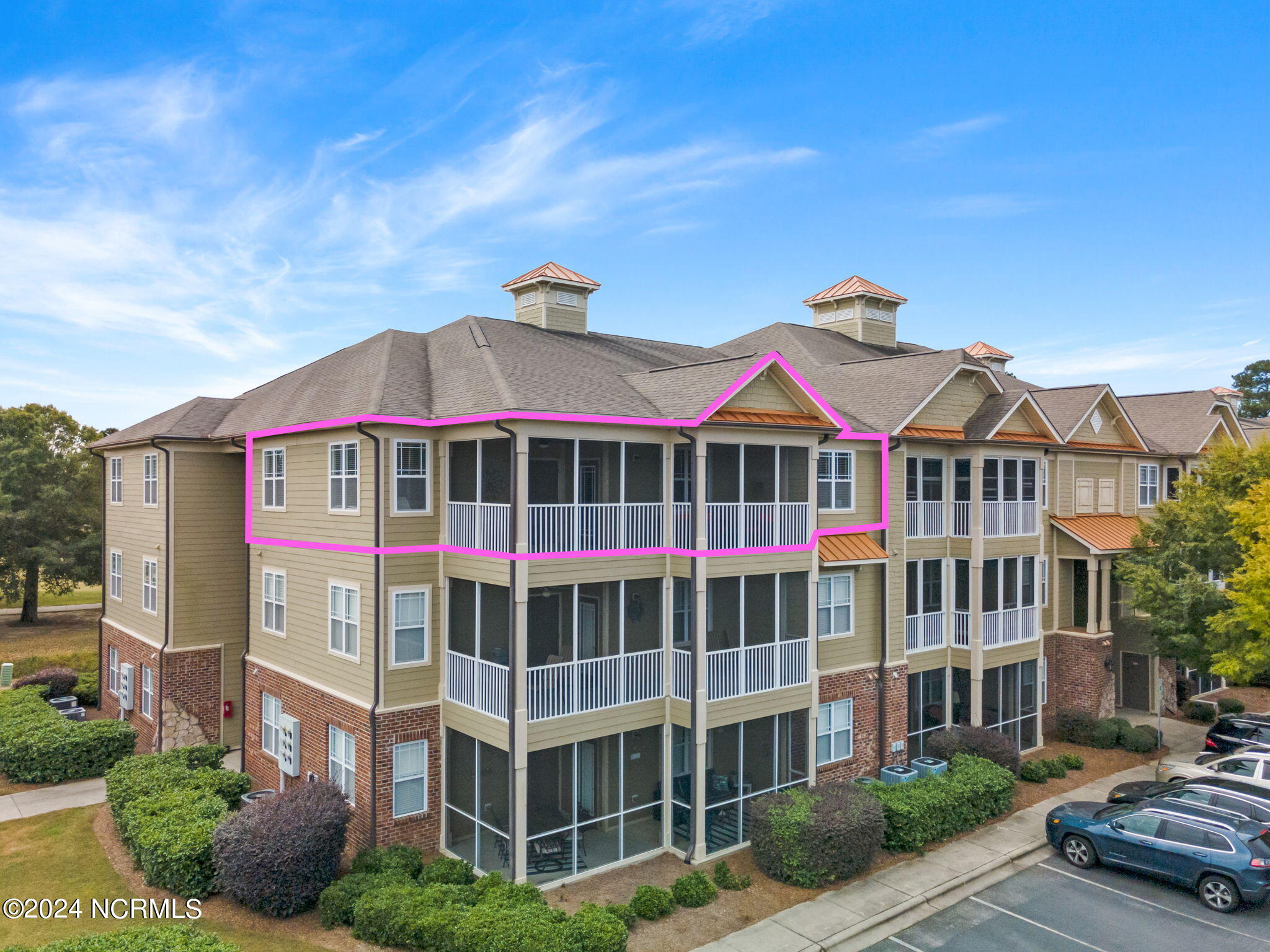 395 S Crow Creek Drive Unit 1323 Property Photo 3