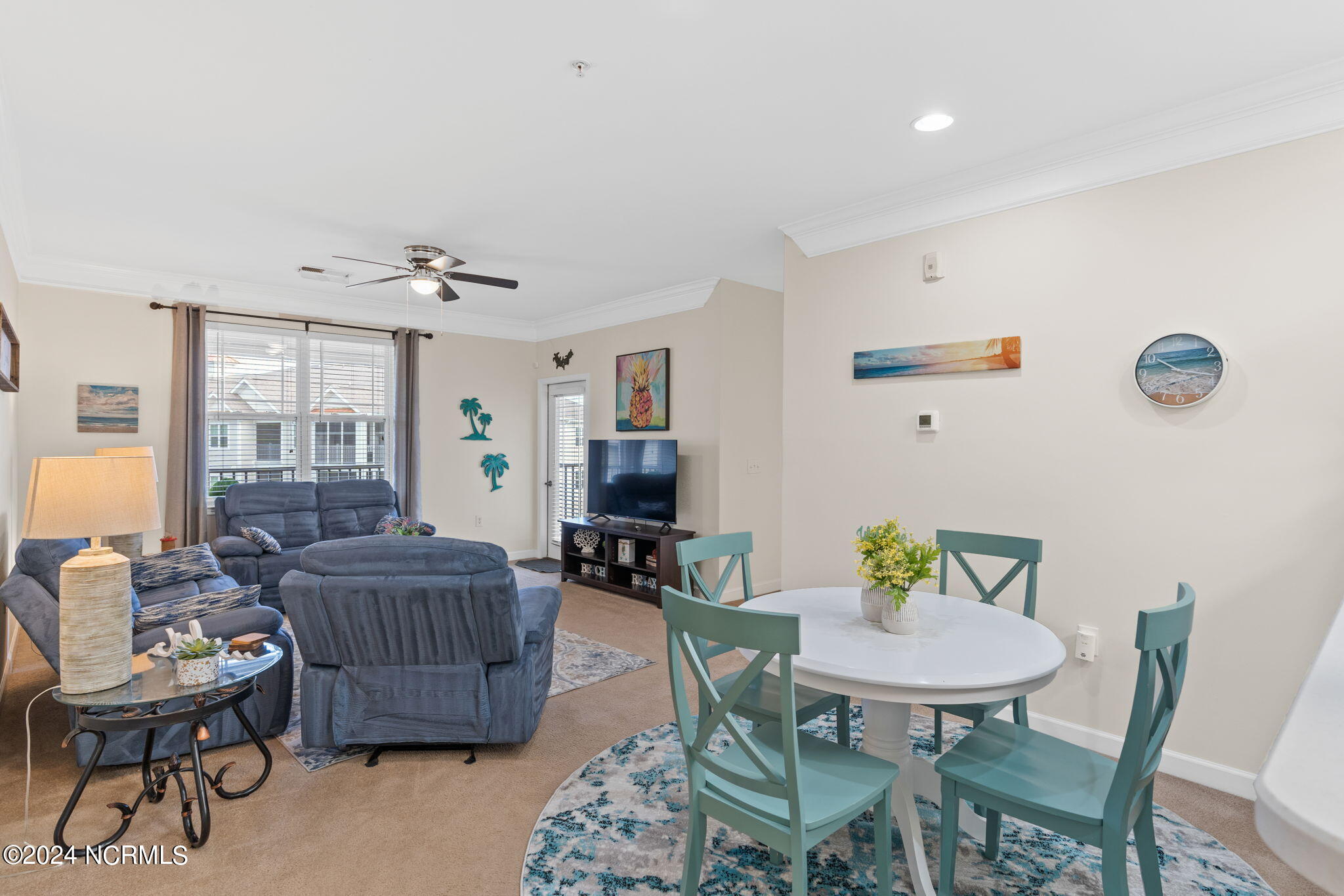 395 S Crow Creek Drive Unit 1323 Property Photo 11