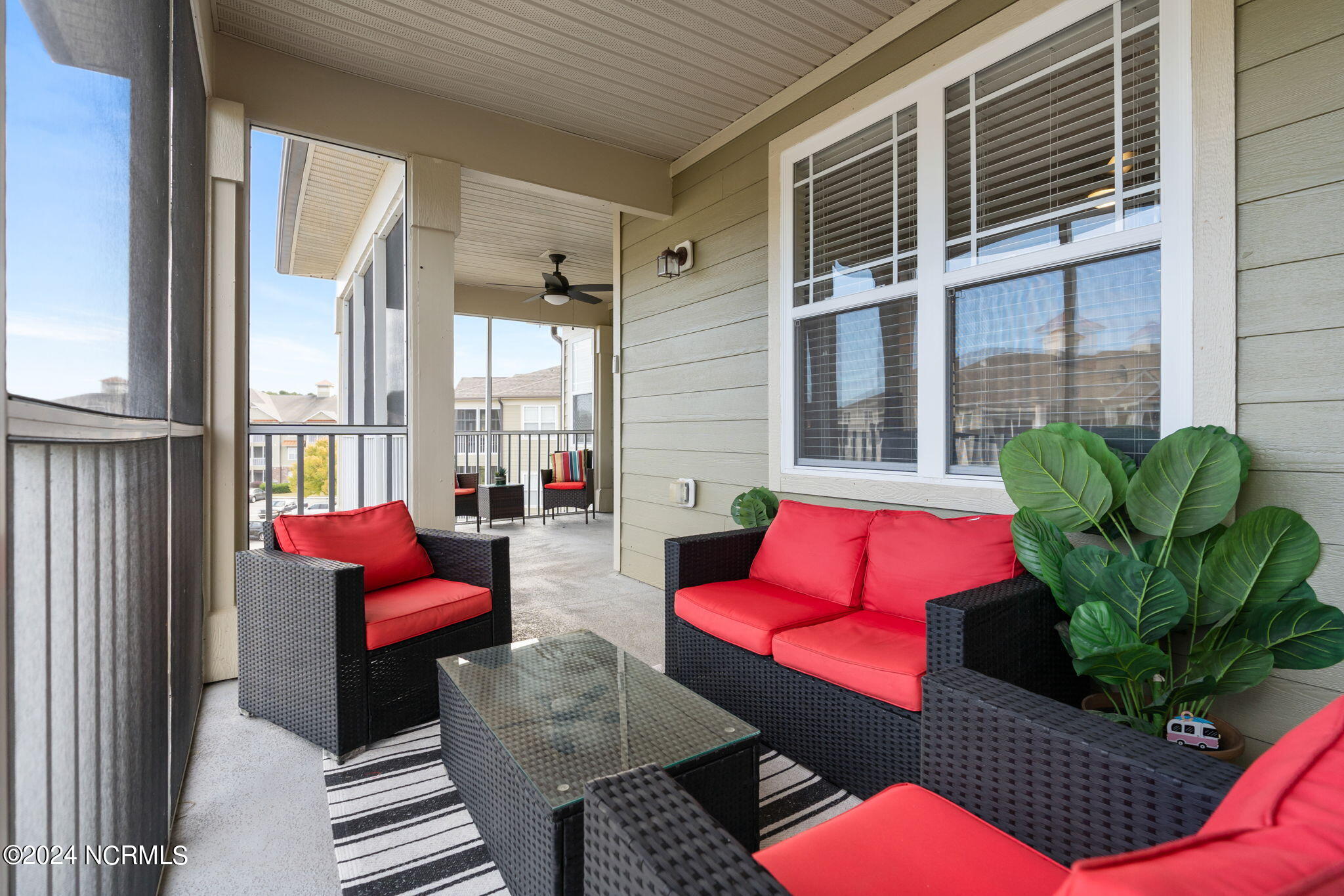 395 S Crow Creek Drive Unit 1323 Property Photo 19