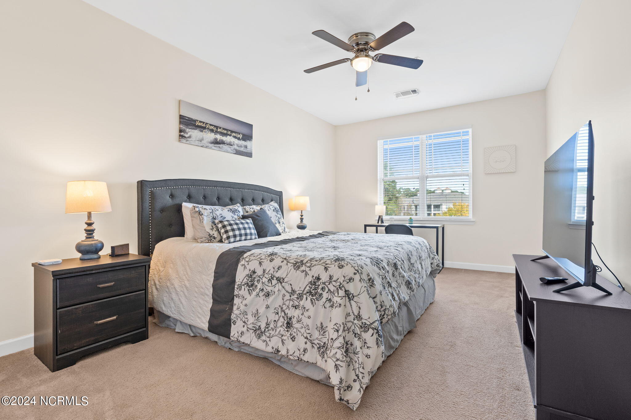 395 S Crow Creek Drive Unit 1323 Property Photo 20