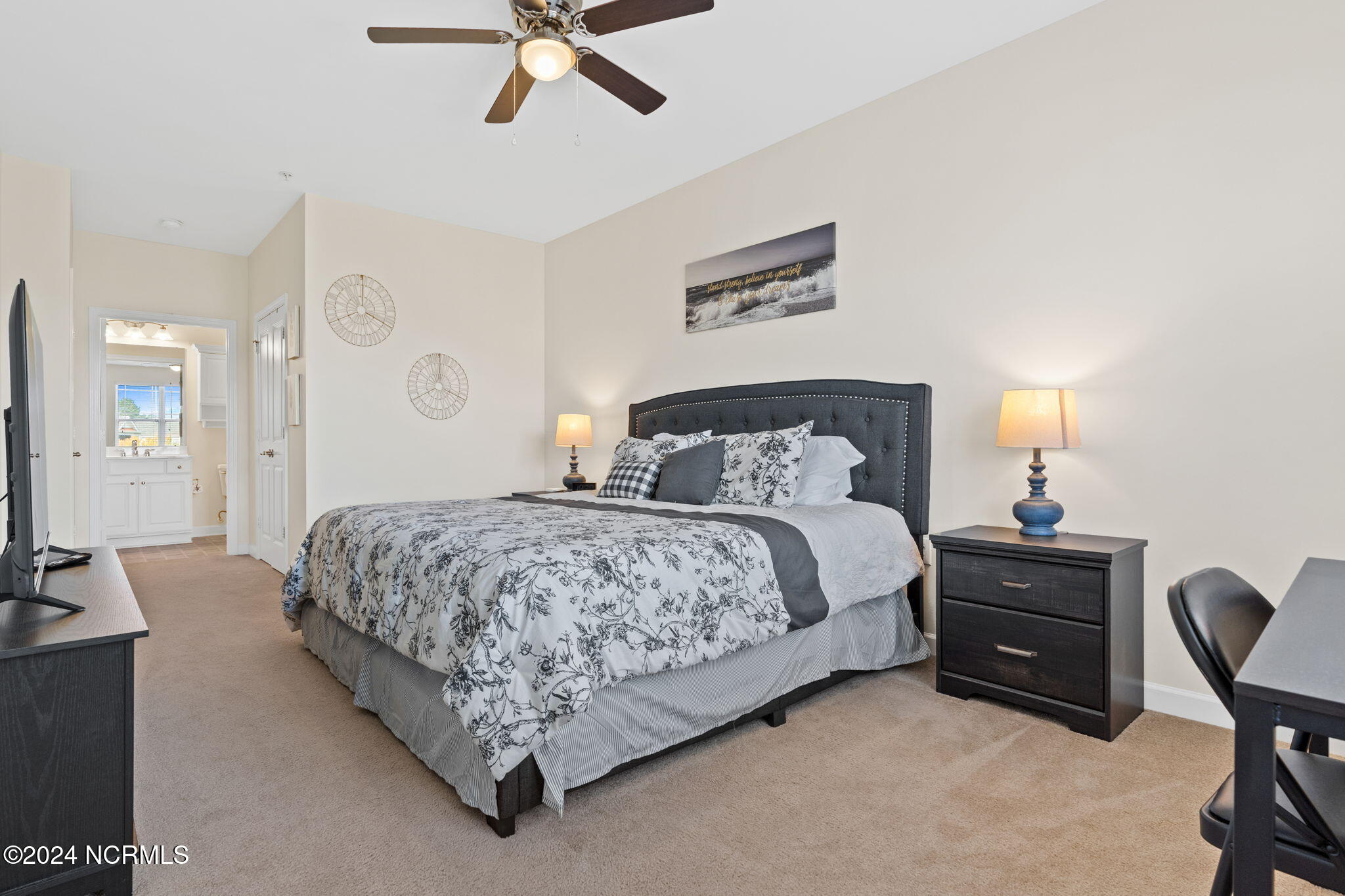 395 S Crow Creek Drive Unit 1323 Property Photo 21