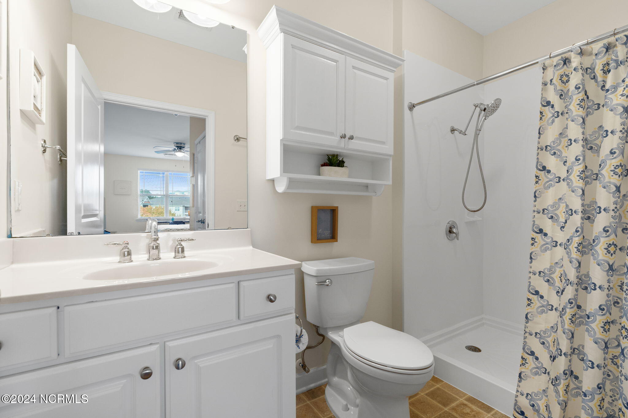 395 S Crow Creek Drive Unit 1323 Property Photo 23