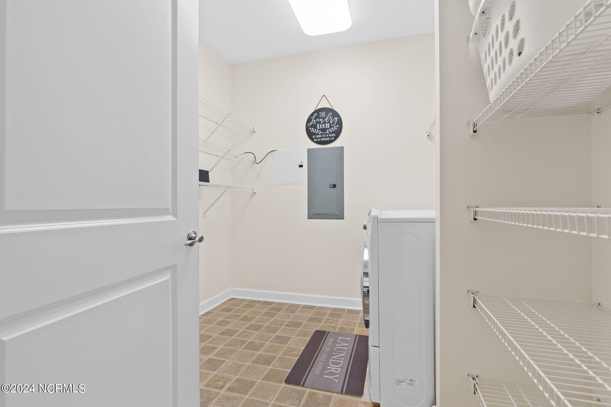 395 S Crow Creek Drive Unit 1323 Property Photo 32
